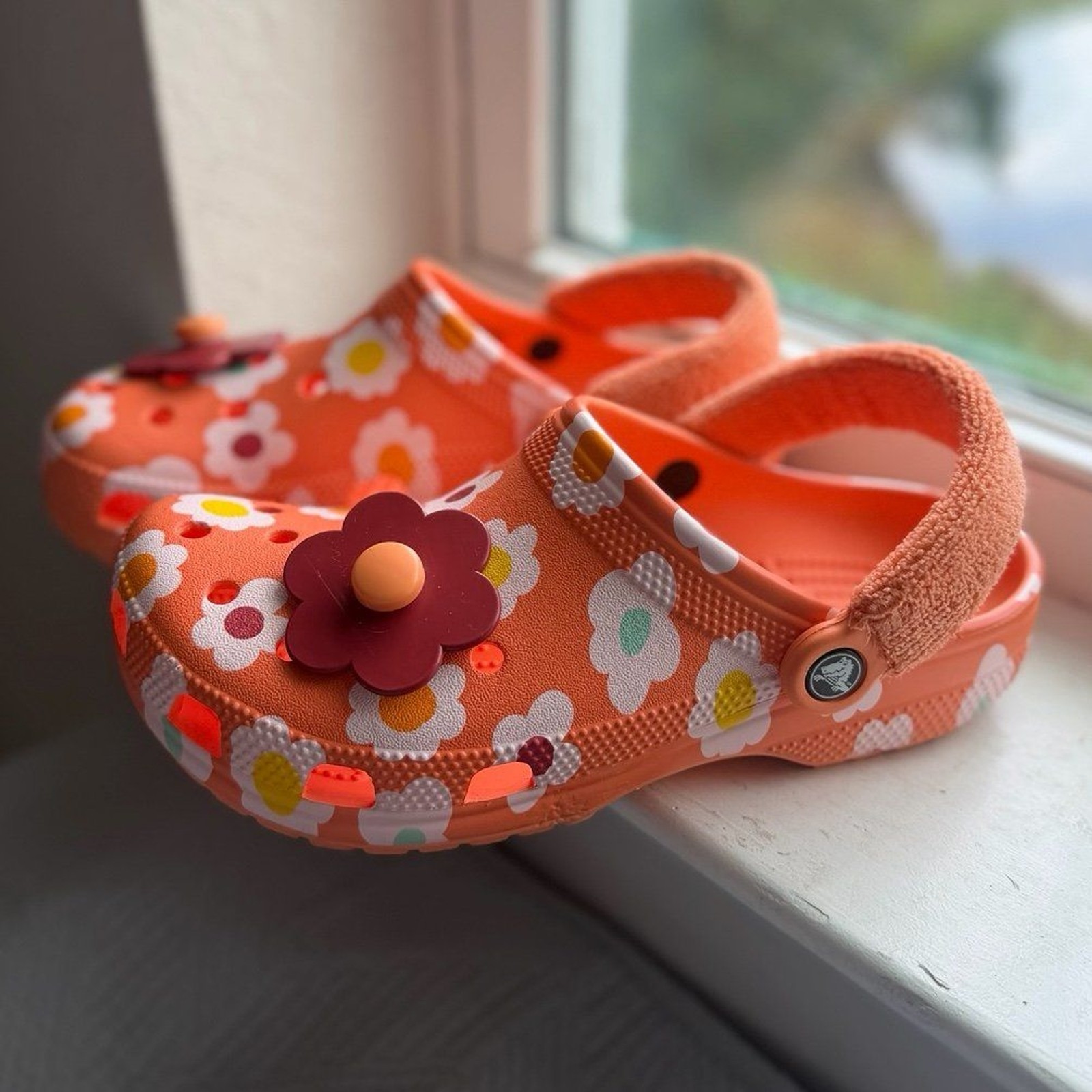 Crocs Zen Garden Sensory Orange Floral Terry Cloth Classic Clogs M 7 | W 9