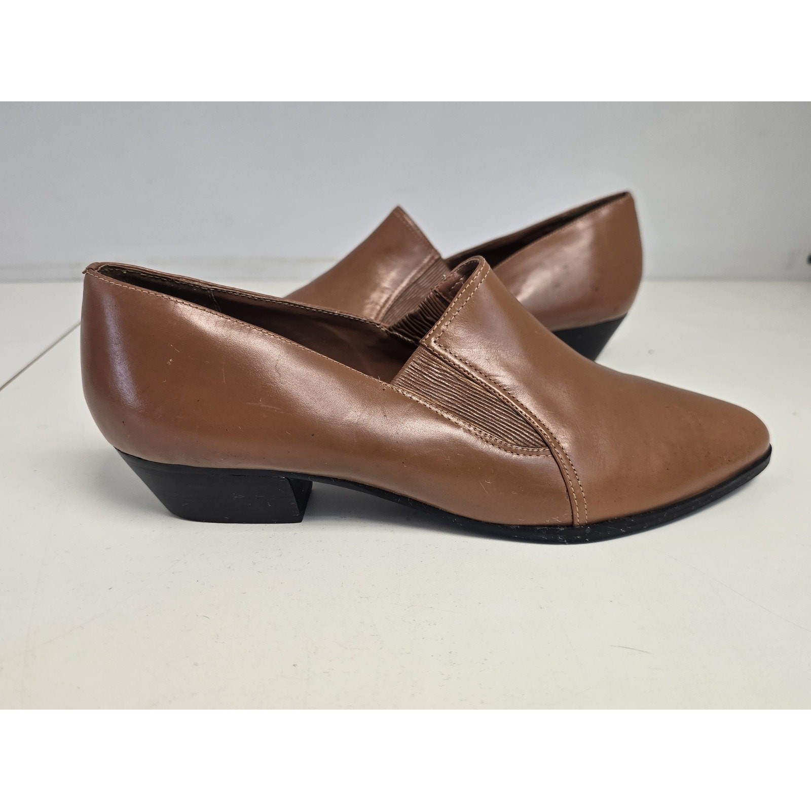 Vintage 90s Endicott Johnson EJ Leather Shoes Slip On Heel Brown Size 10 B