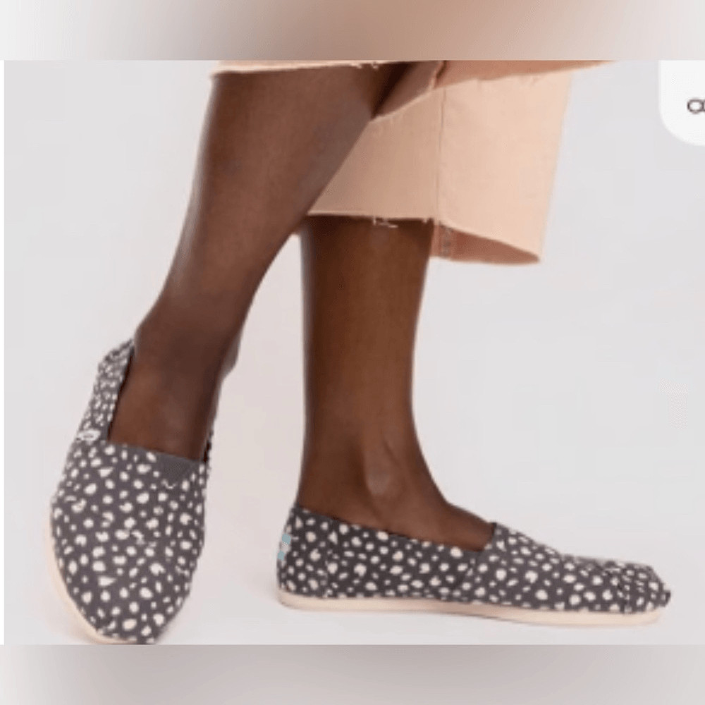 TOMS Alpargata Graphic Slip On Flats NEW, Forged Iron Tiny Cheetah Print Size 5