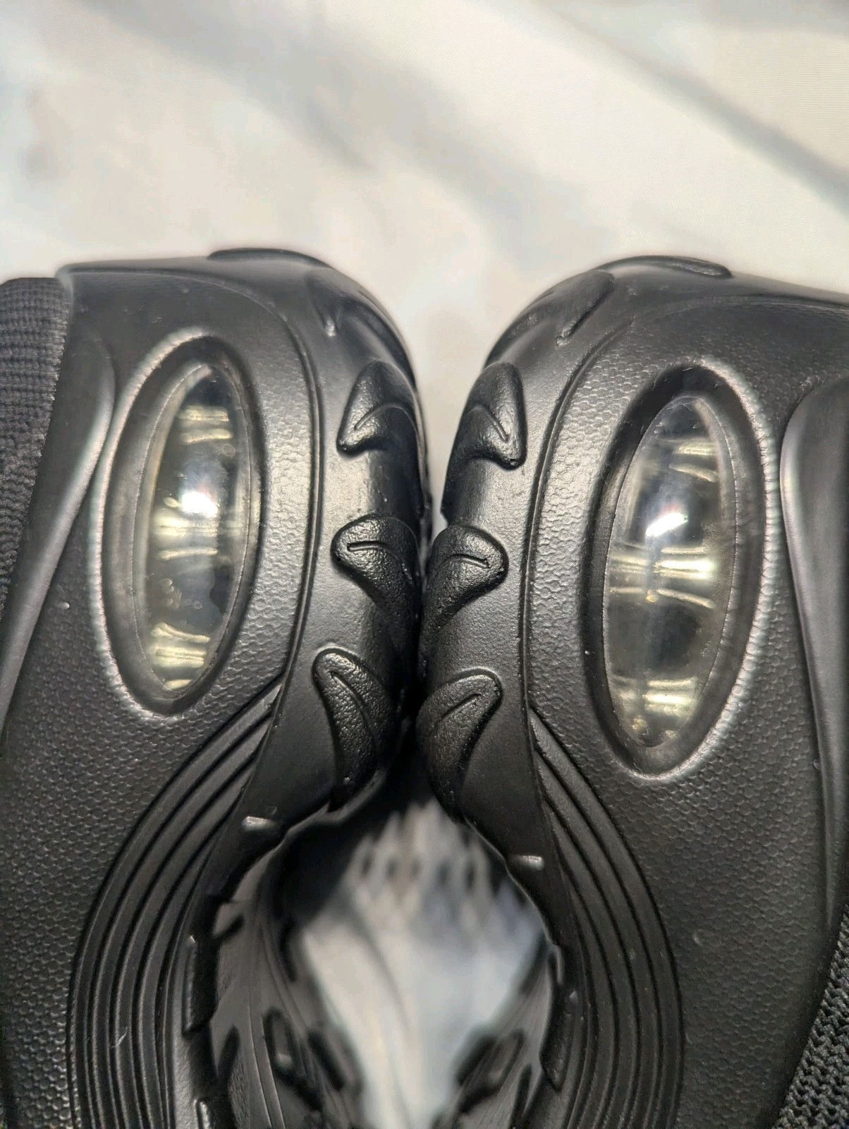 SLOW MAN BRAND Women’s Size 9.5 Walking Shoes AIR CUSHION Mesh Black Sneakers