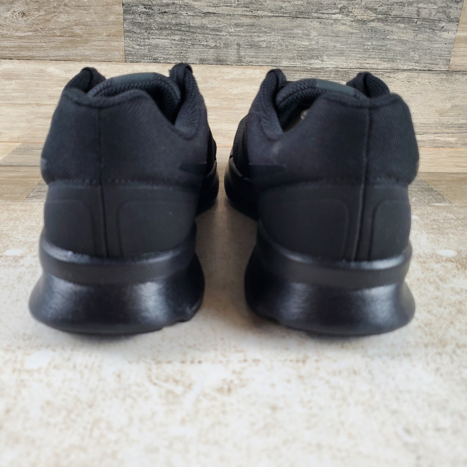 NIKE Run Swift 3 Womens Shoes Sz 8 Athletic Running Black Mesh Lace Up Sneakers
