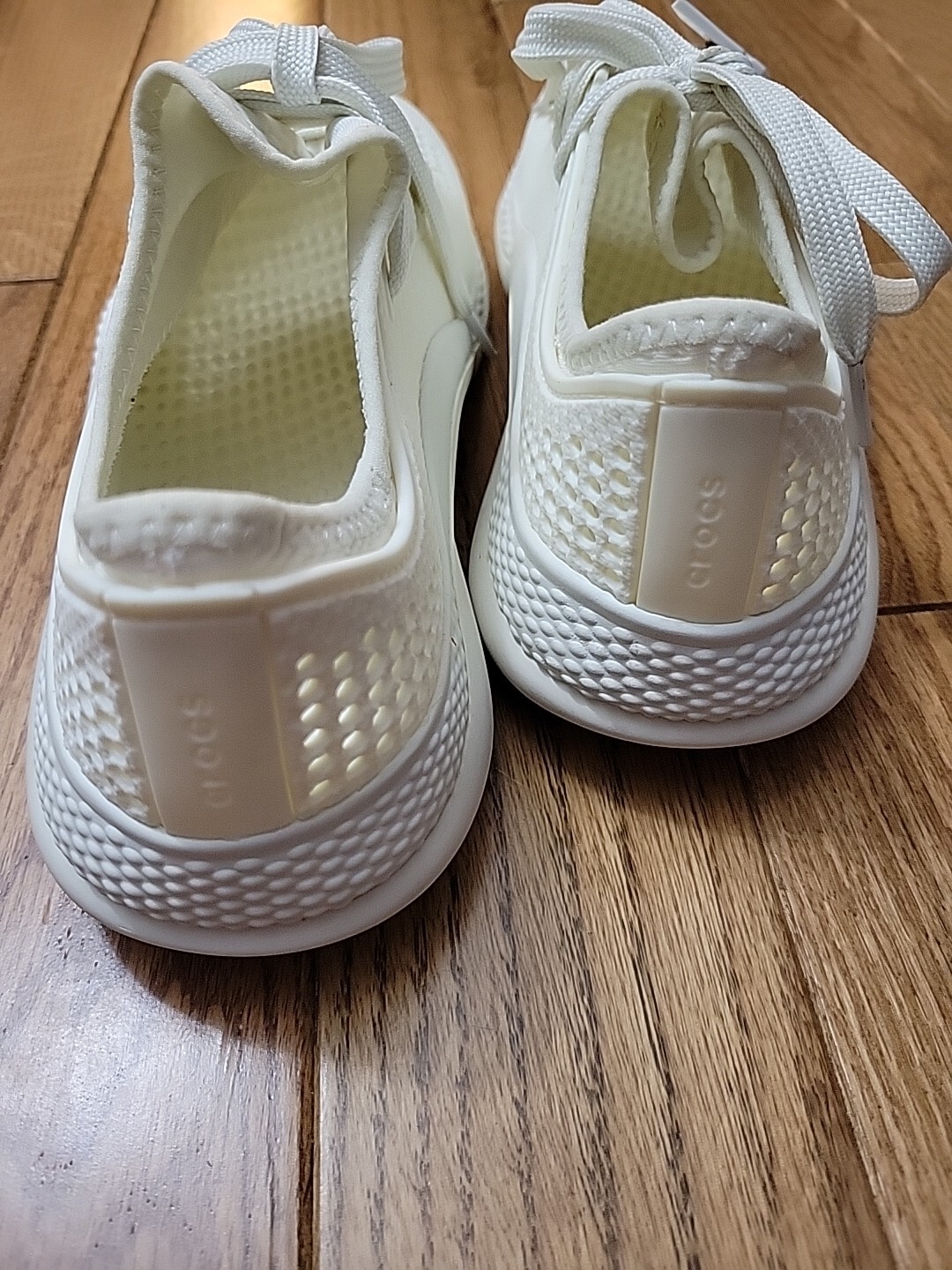 Crocs LiteRide 360 Pacer Sneakers Shoes Women’s Size 9 Ivory 206705