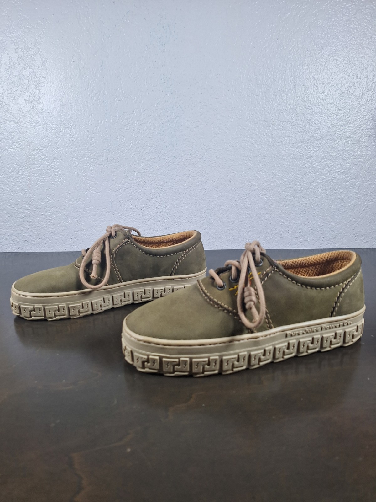 Pure Juice Power Co. Women’s Shoes Skate Y2K Green Platform Size 9 Leather Upper