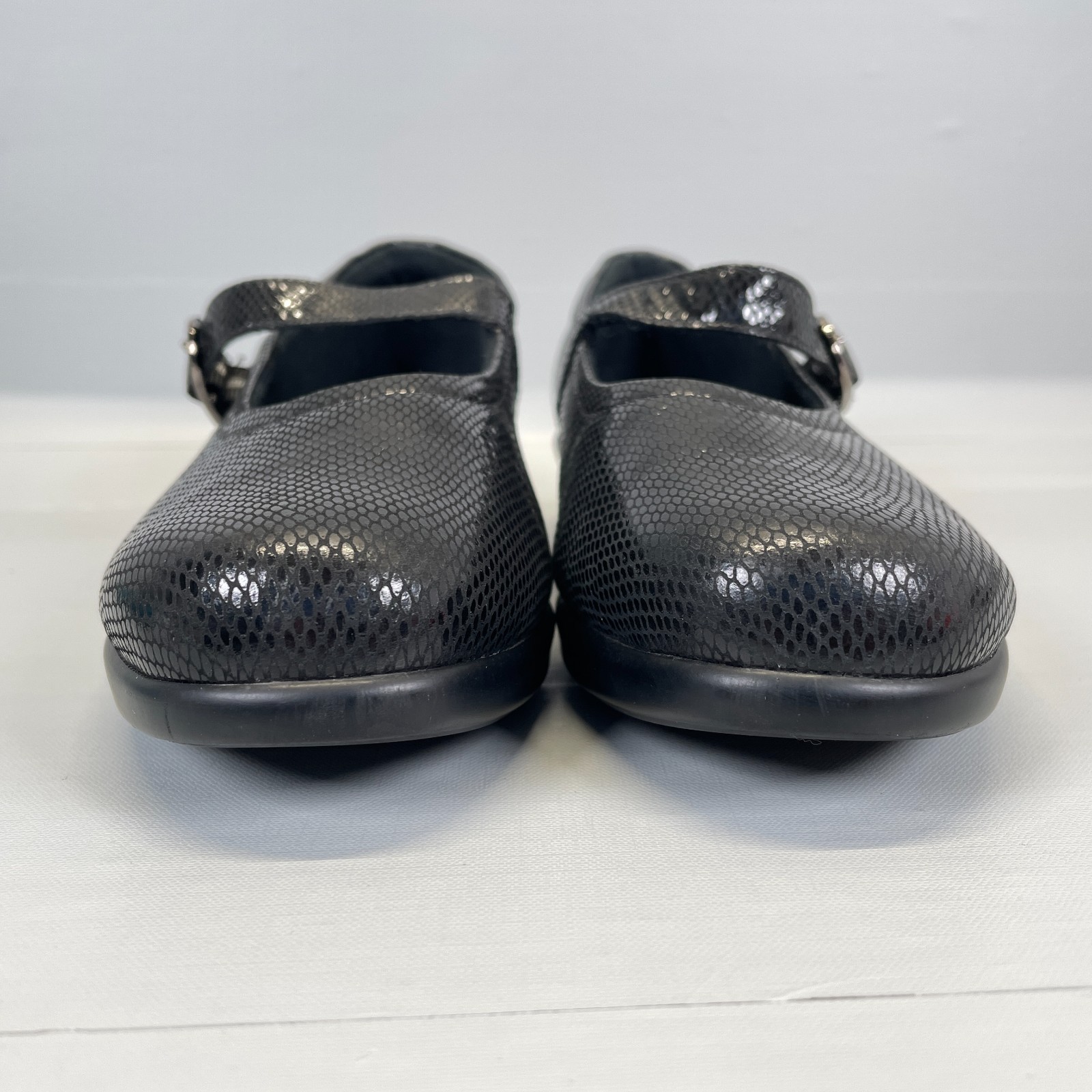 SAS Maria Mary Jane Shoes Womens Size 6 M Black Leather Strap Shimmer Comfort