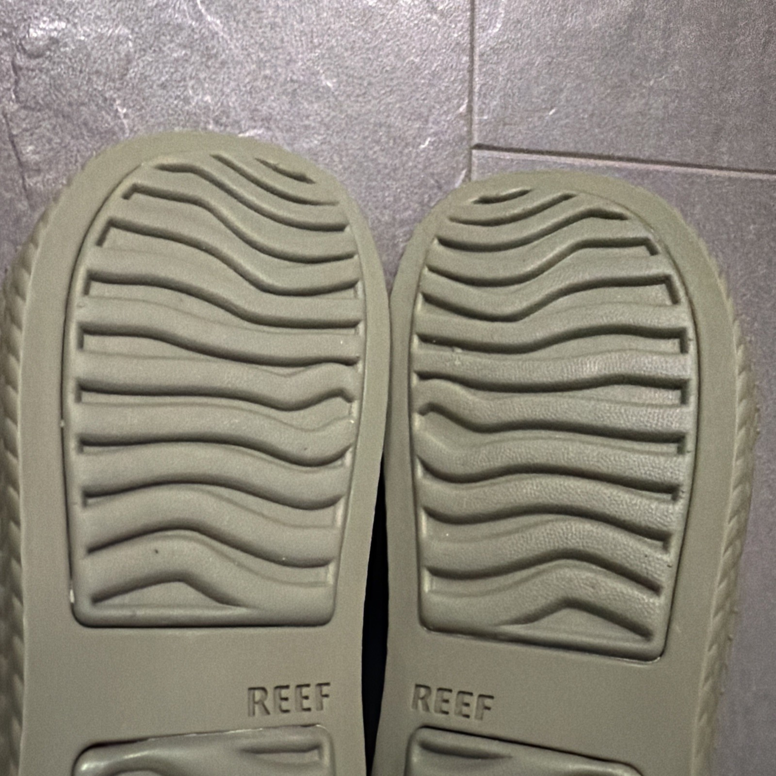Reef Water Vista Sandals Womens Beach Outdoor Comfort Summer Olive Green Size 6