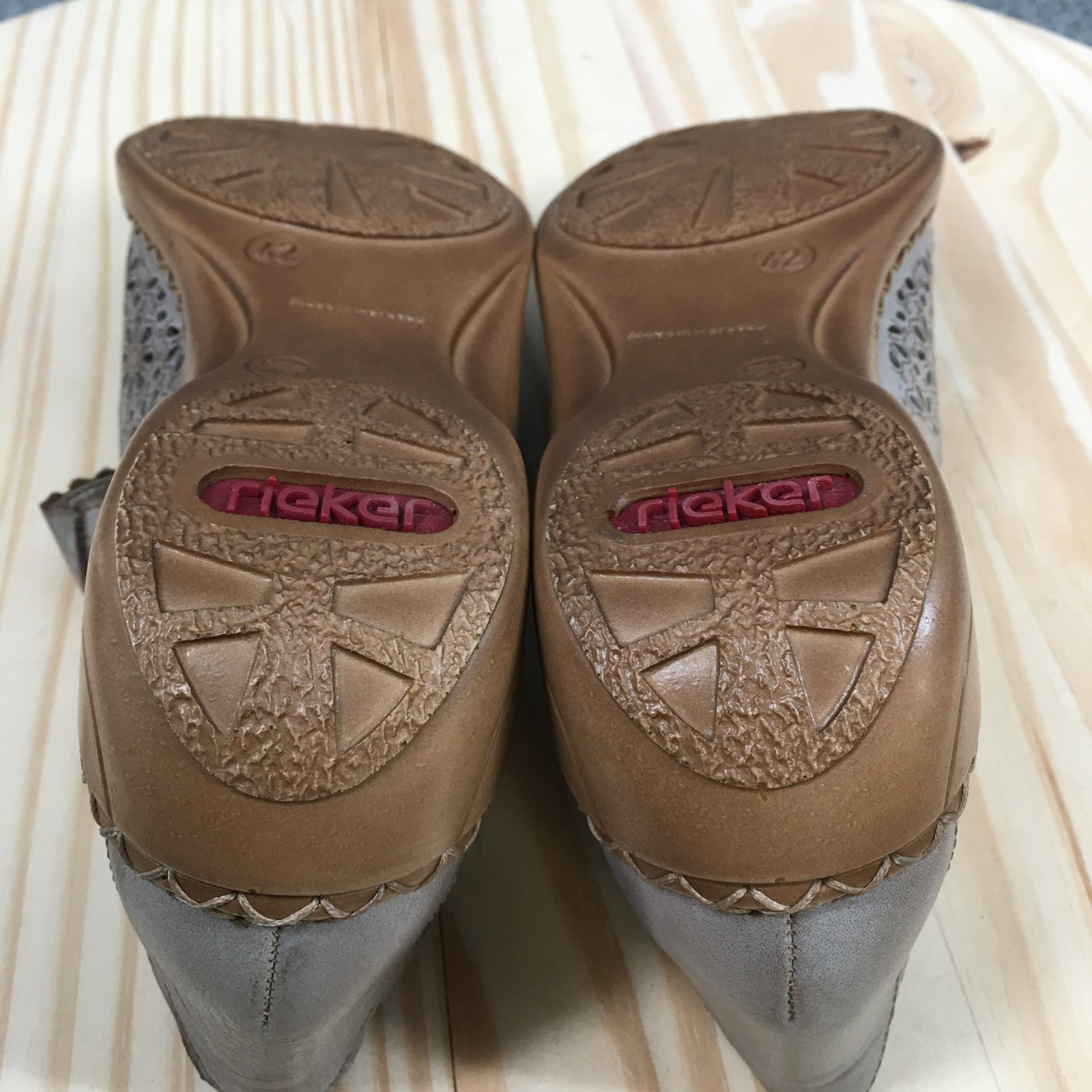 Rieker Shoes Womens 10 Mary Jane Laser Cut Casual Comfort Low Top Flats Gray NEW