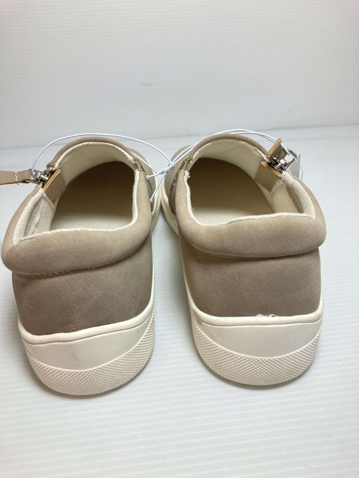 Kensie Ladie’s Taupe Soren Faux Suede Women’s Side Zipper Shoe – NEW