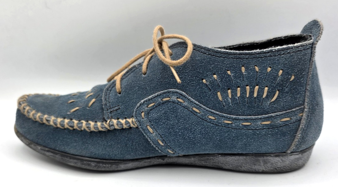 Minnetonka Ankle Boot Moccasin Shoes Suede Lace Up Southwestern Boho Cowgirl 6
