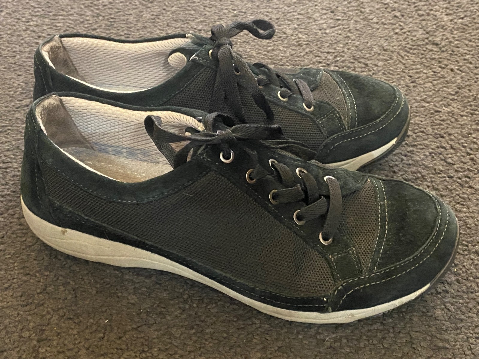 Dansko Sneakers Women’s Size 10.5-11 Suede Textile Lace Up Black Flats