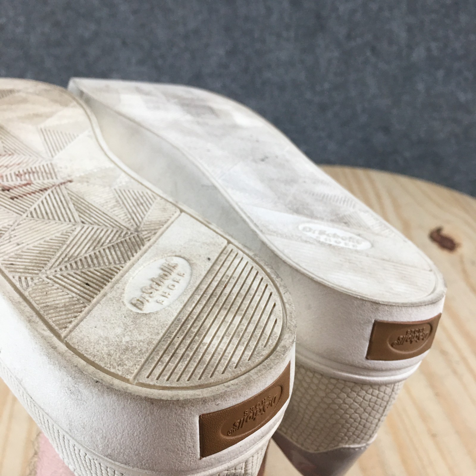 Dr. Scholls Shoes Womens 7.5 M Nova Slip On Sneakers Beige Faux Leather Comfort