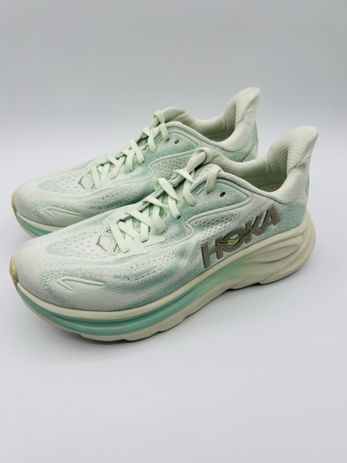HOKA Clifton 10 Sneakers Running Shoes Women’s 6 Sea Glass Jadeite 1162031 SJD