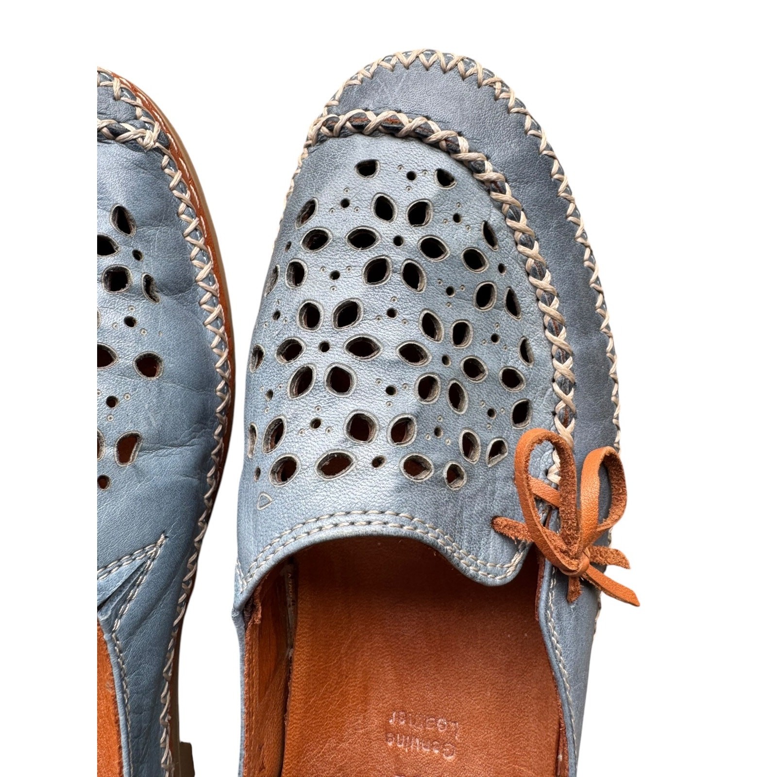 Spring Step Sideways Blue Leather Laser Cut Loafers Flats Women’s Size 8