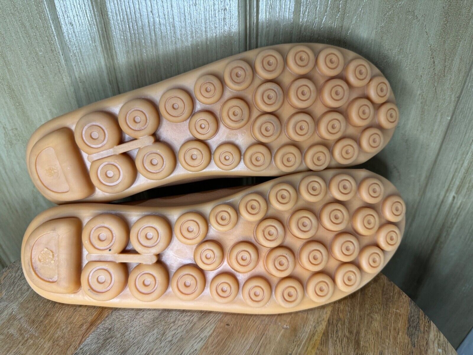 Women’s Venus Celia Size 11 Tan Comfort Walking Shoes With Rubber Soles NEW