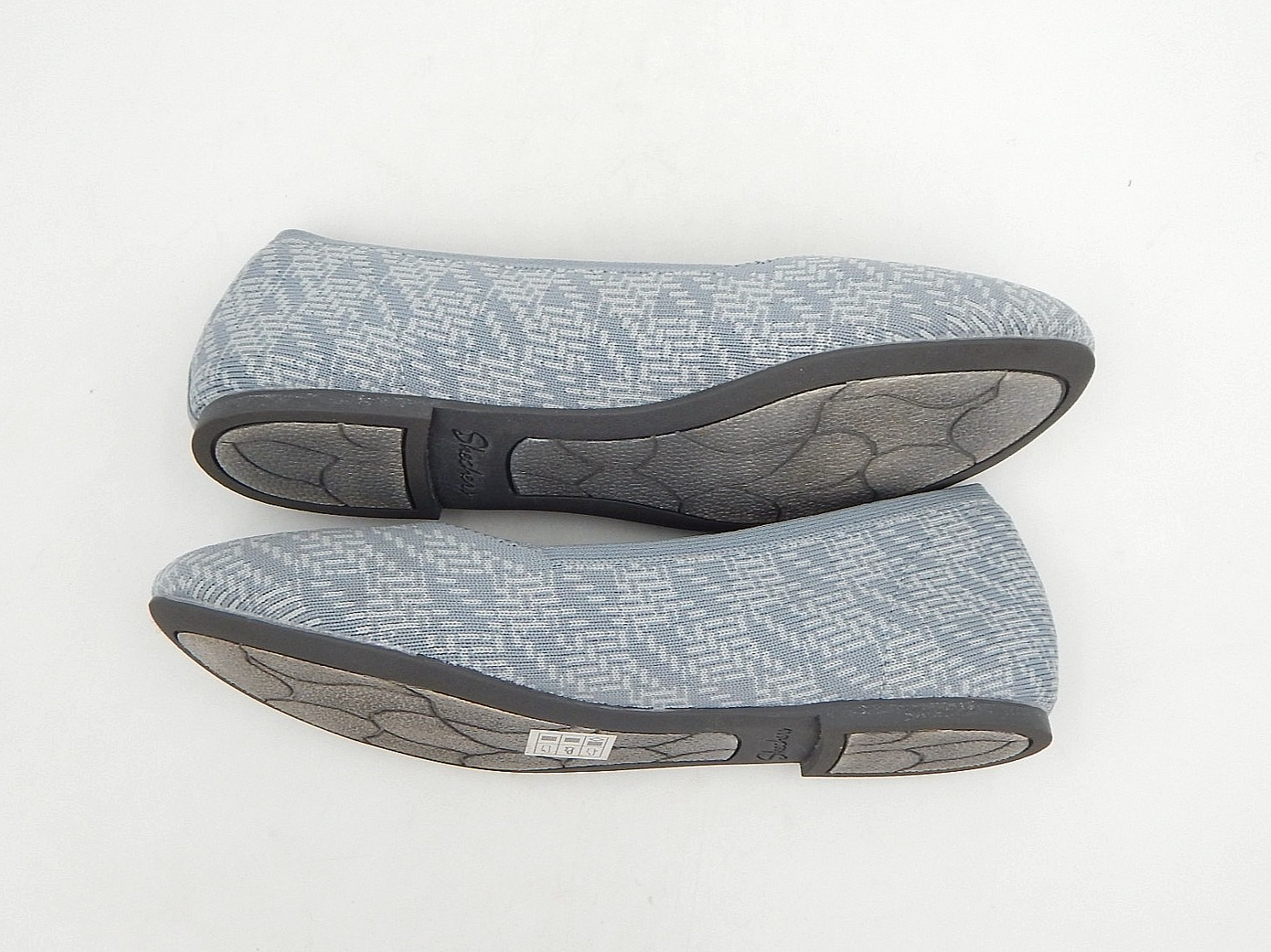 SKECHERS Air Cooled Memory Foam LT Gray Flat Slip On Shoes Mesh Women 10 Stretch