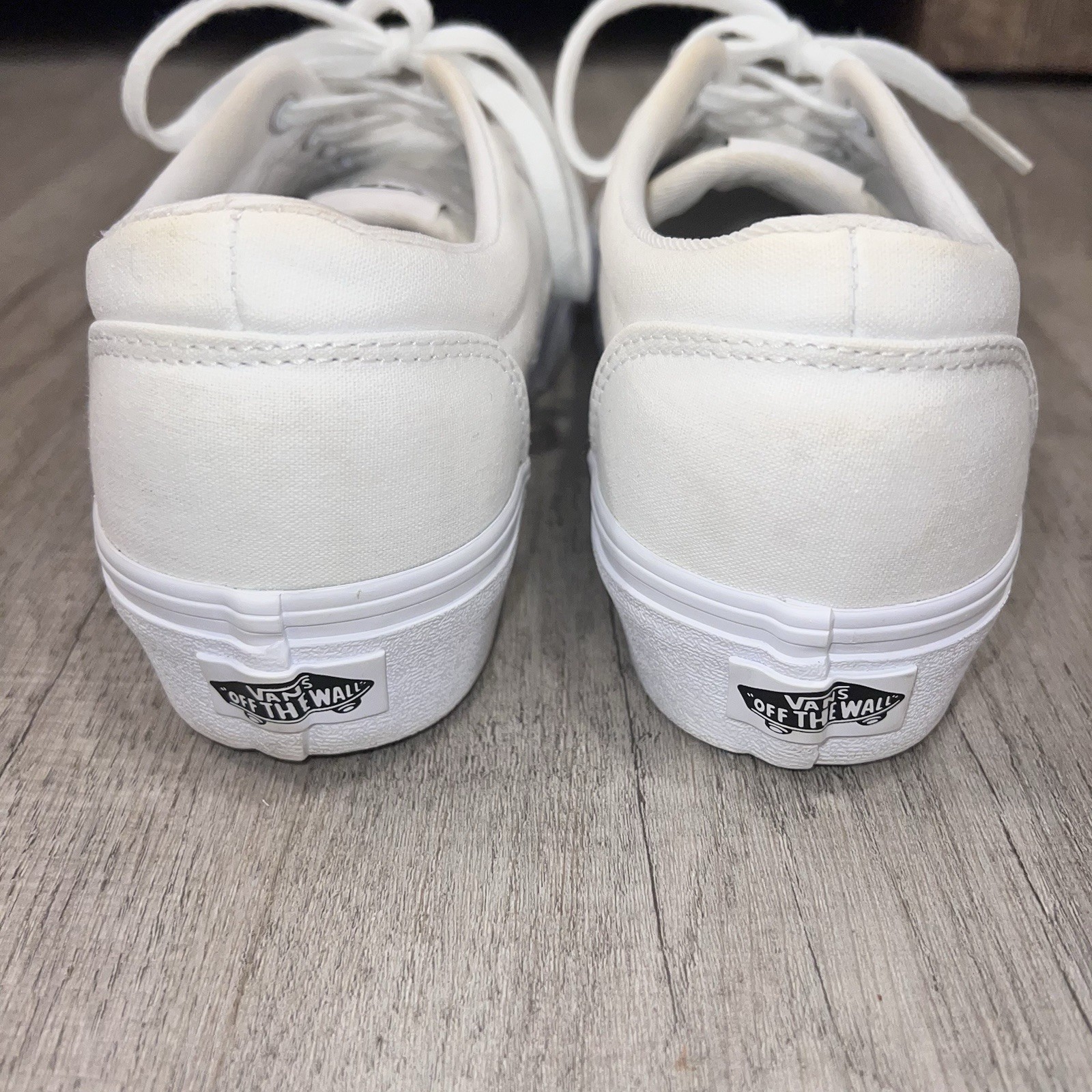 Vans Shoes Women Doheny Triple White Size 8.5 Sneakers Lace Up Skateboarding