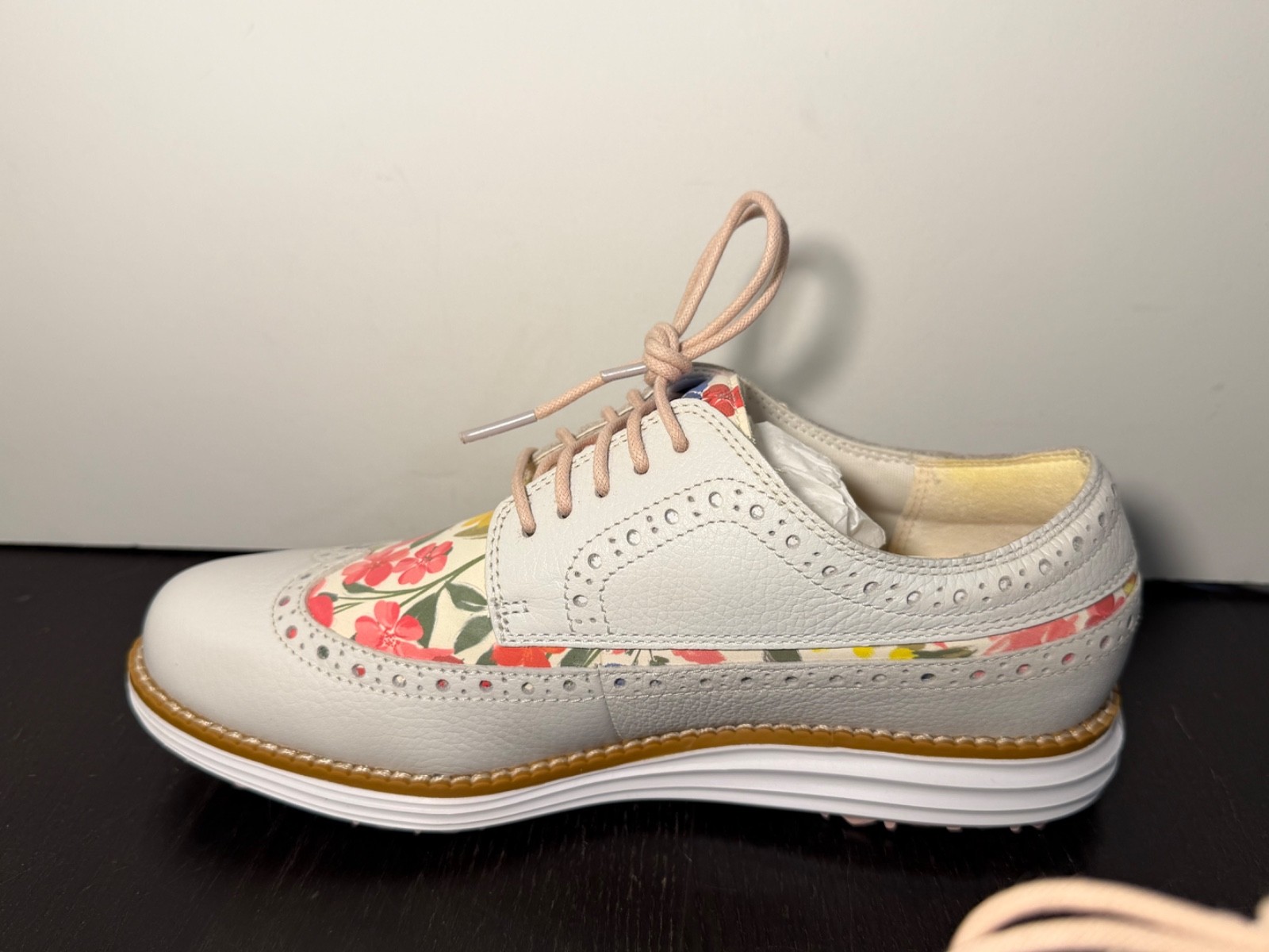Cole Haan Original Grand Wing Oxford Golf Shoes Floral Print/White Womans 7B