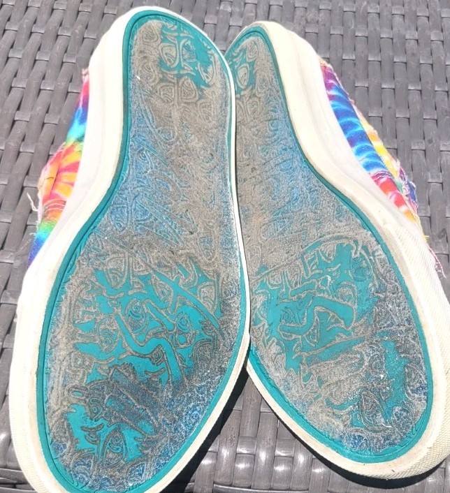 Blowfish $48 Malibu Summer Multi Colored Slip on Sneakers Sz 9