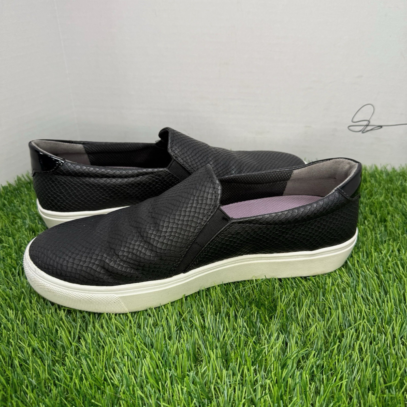 Dr. Scholls Nova womens size 11 M black