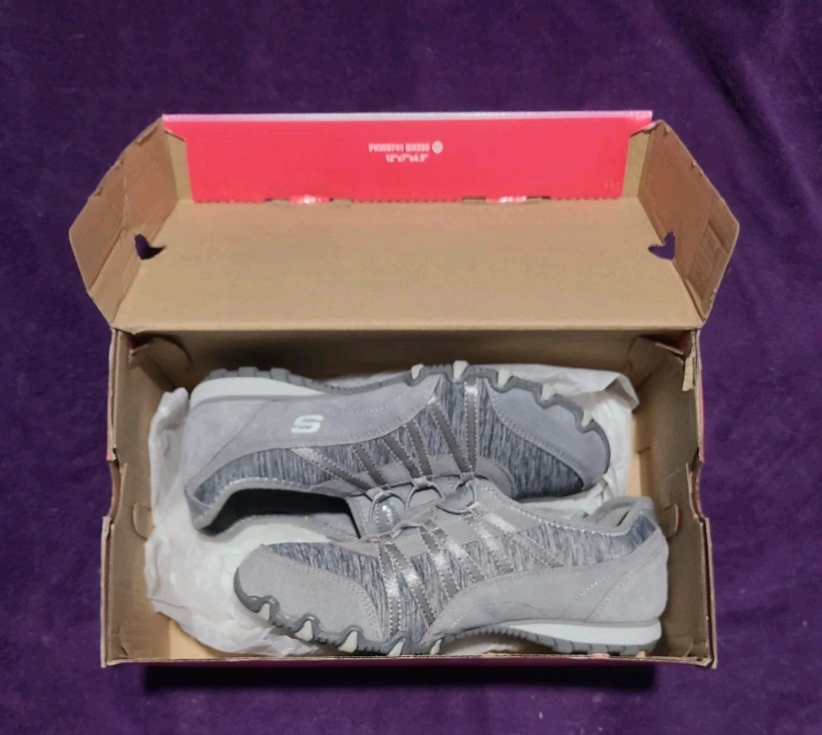 skechers memory foam man-made material gray slip on sneaker size 6.5