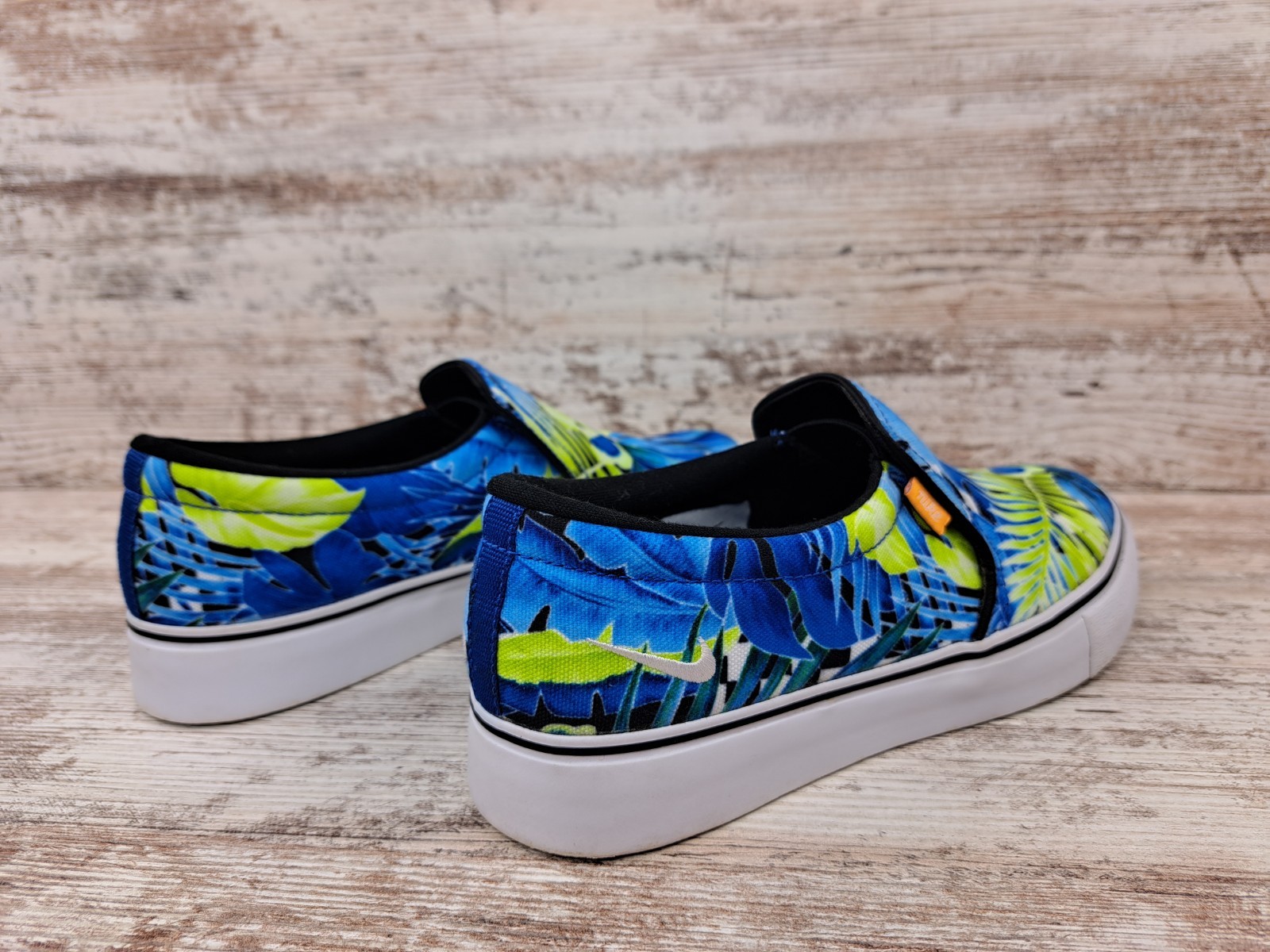 Nike Court Royale AC Slip On Canvas Casual Tropical Beach Shoes Womens Size 6