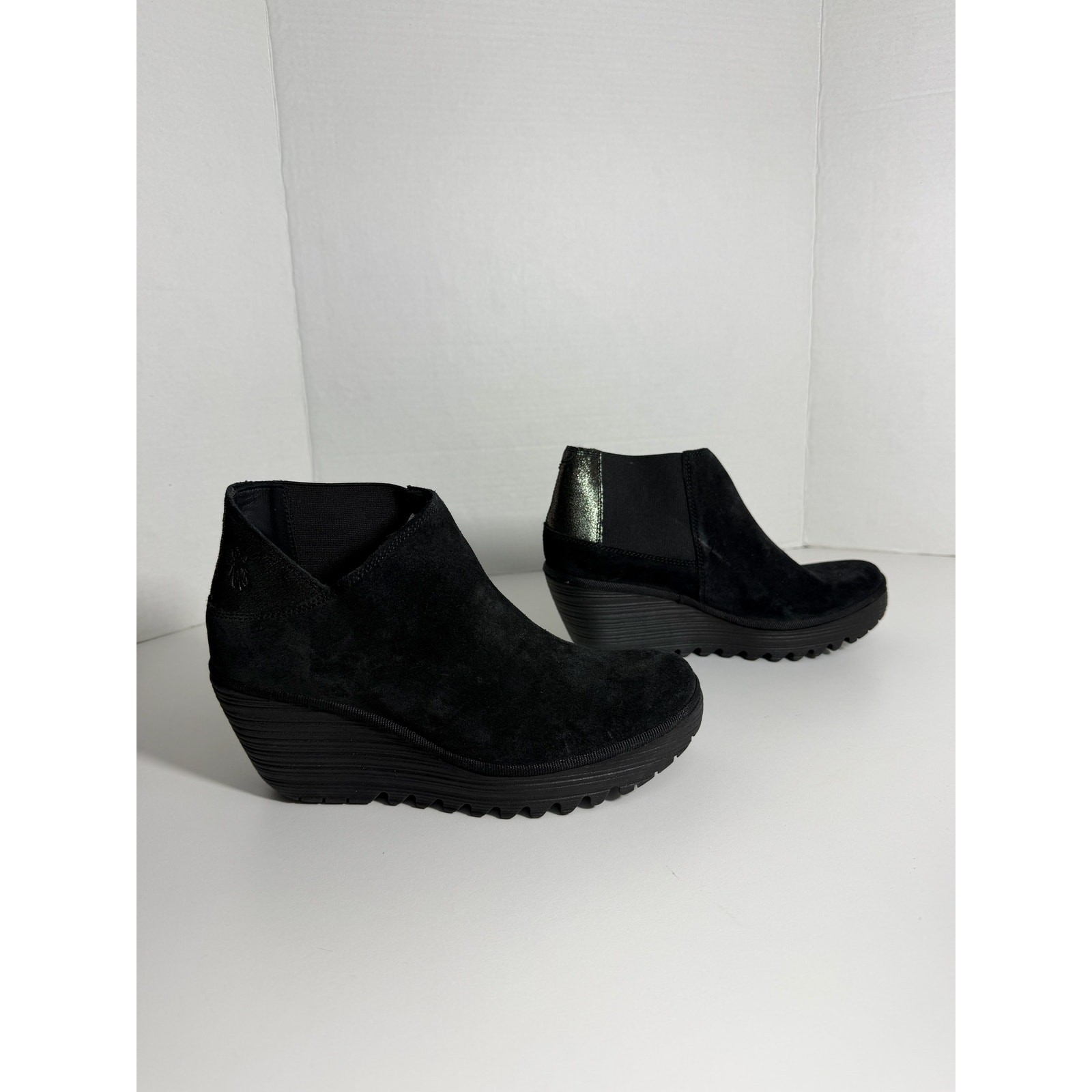 FLY LONDON Black/Pewter Suede Booties Wedge Womens Size 38