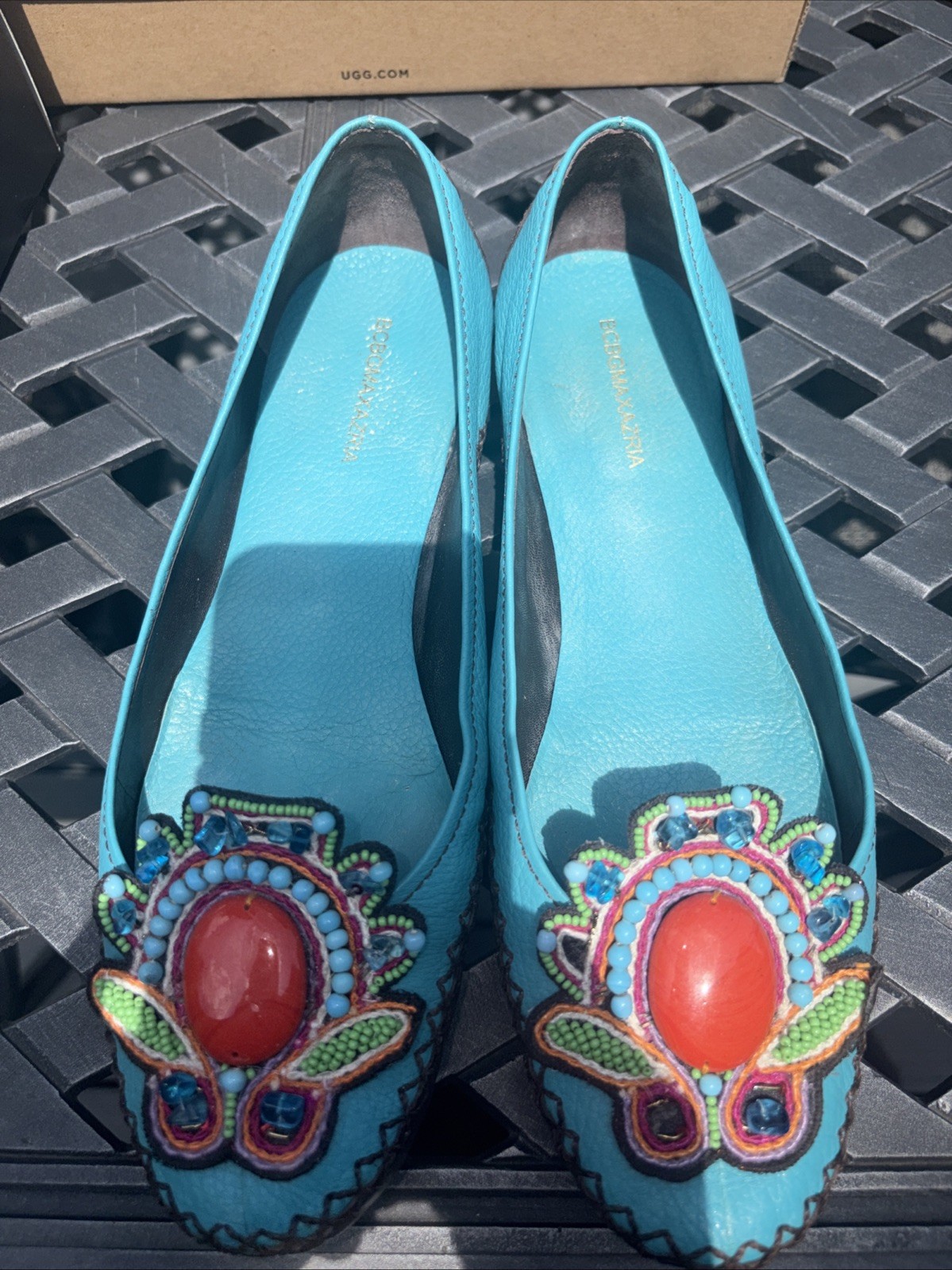 BCBGMAZRIA Lagoon/ MAHOGANY Slip On Shoe . Size 9M