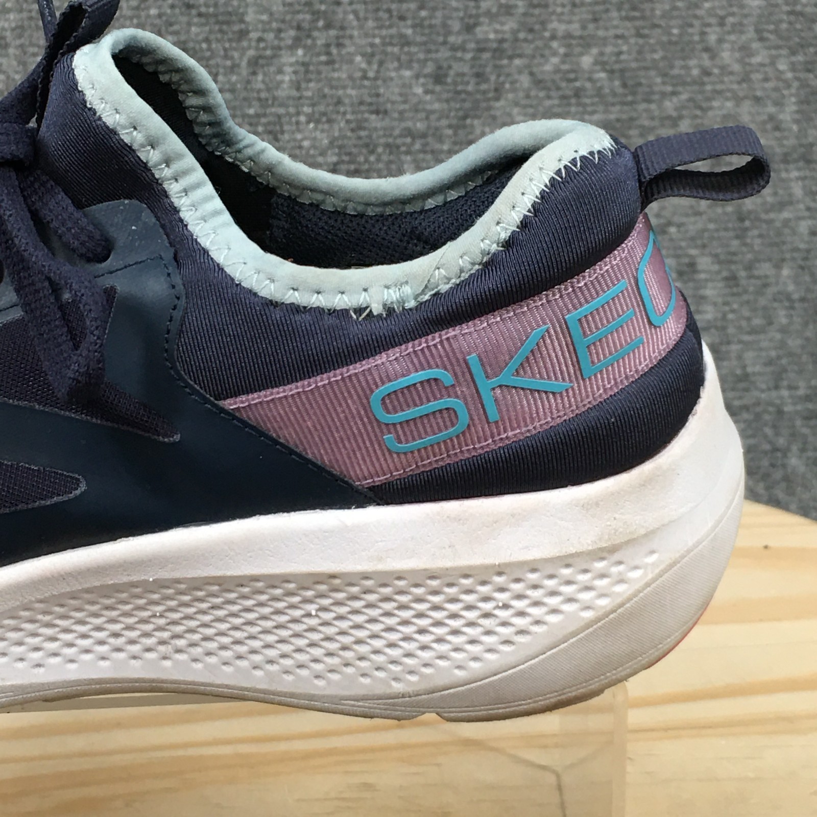 Skechers Go Run Elevate-Quick Stride Shoes Womens 9 Lace Up Sneaker Low Top Blue