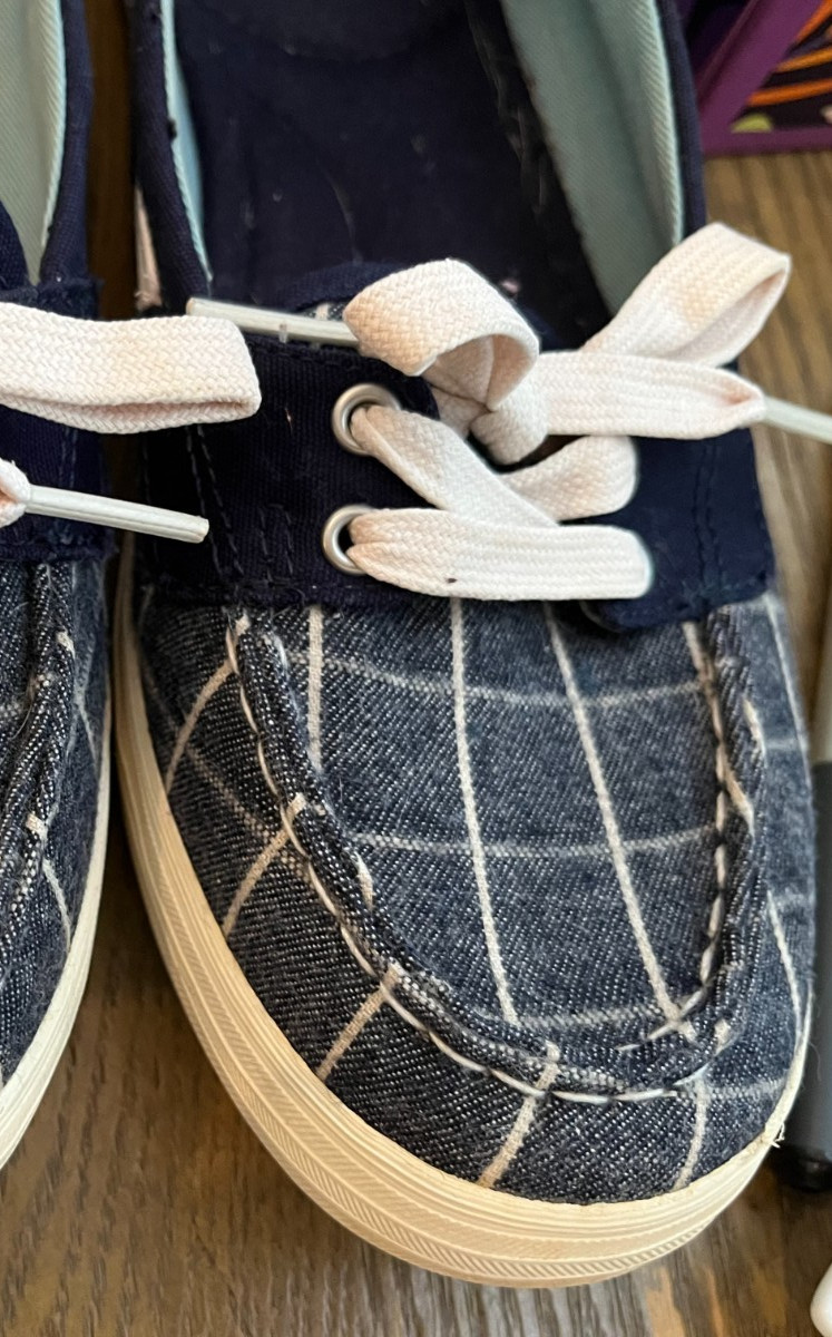 Keds Glimmer Blue & White Stripe Tie Toe Slip On Boat Shoes Women’s Size 8.5