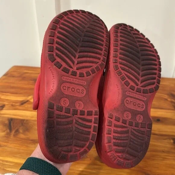 Crocs Classic Red Clogs with Jibbitz Rose Flash Pokemon Captain America M5 W7