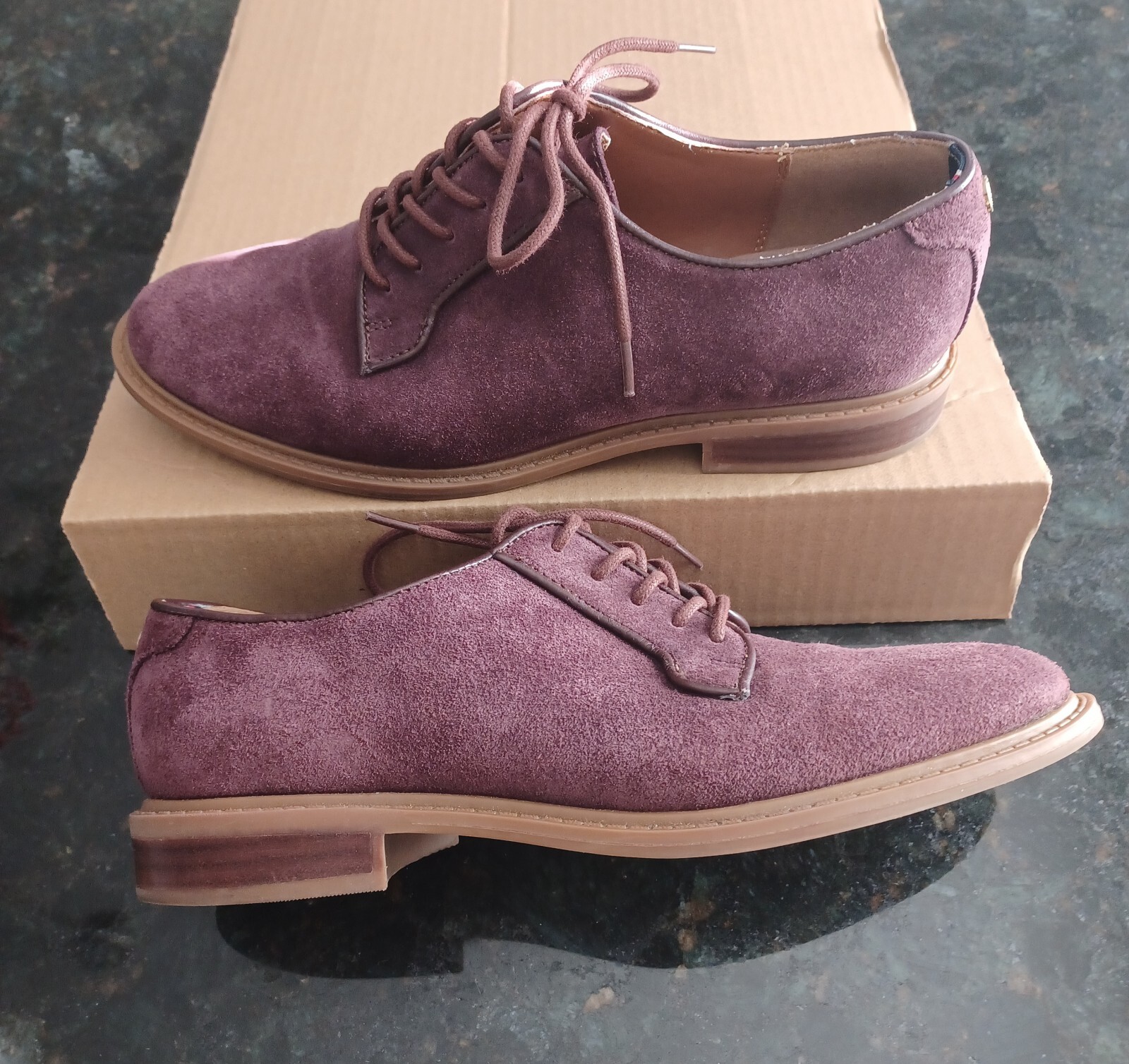 Tommy Hilfiger , Woman Size 7, Deep Purple, On Trend, Oxford Style , Suede