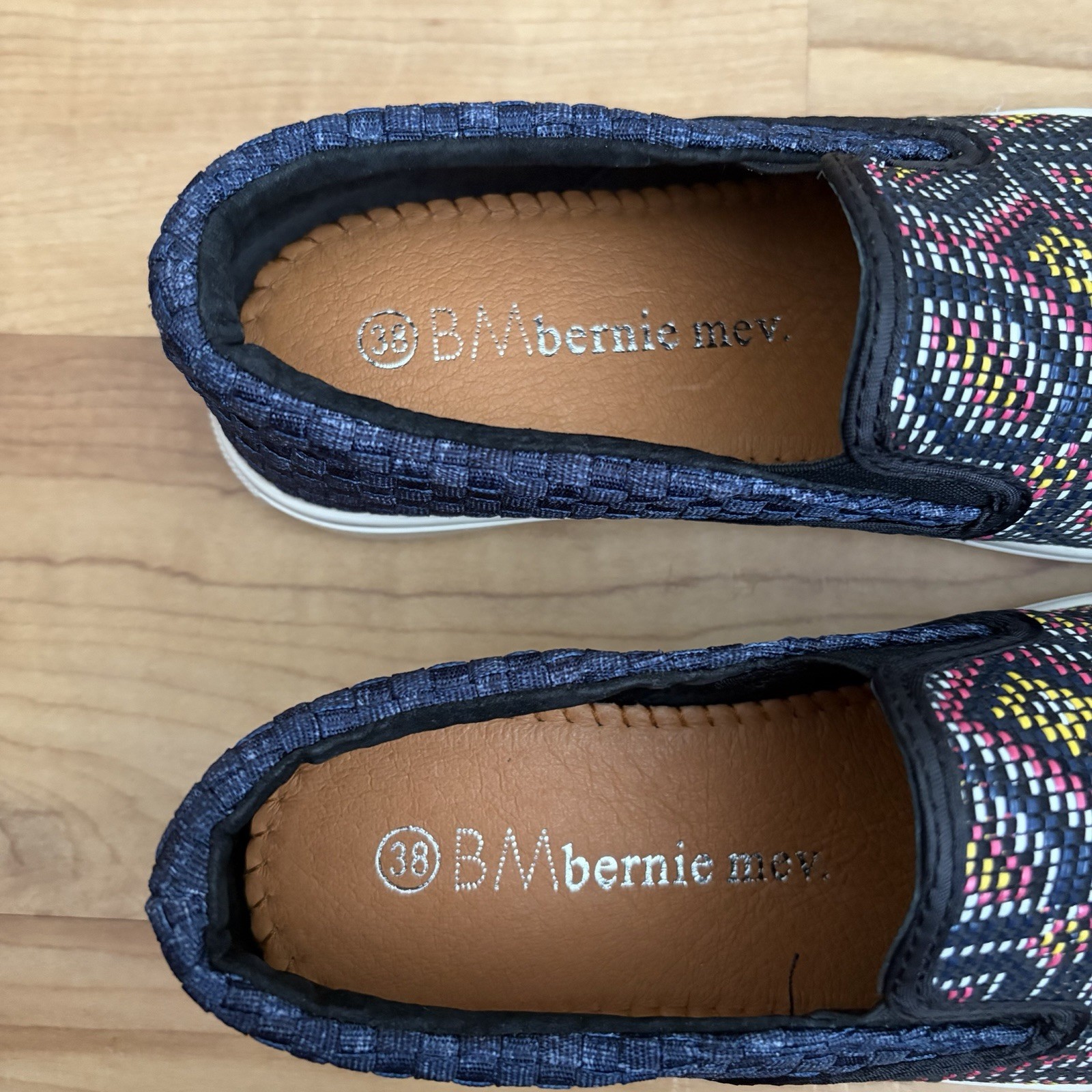 Bernie Mev Women’s Size USA 7 Woven Blair Slip On Geometric Pattern Memory Foam