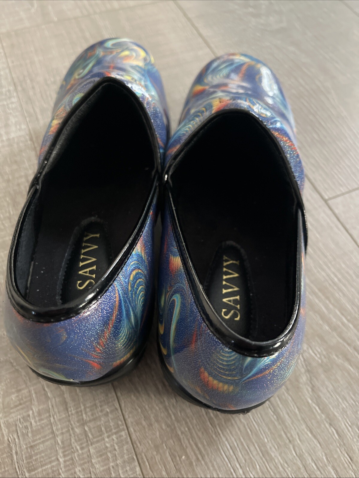 Savvy Women’s Brandy Multi Color Sparkle Patent Leather Nursing Clogs-New No Box