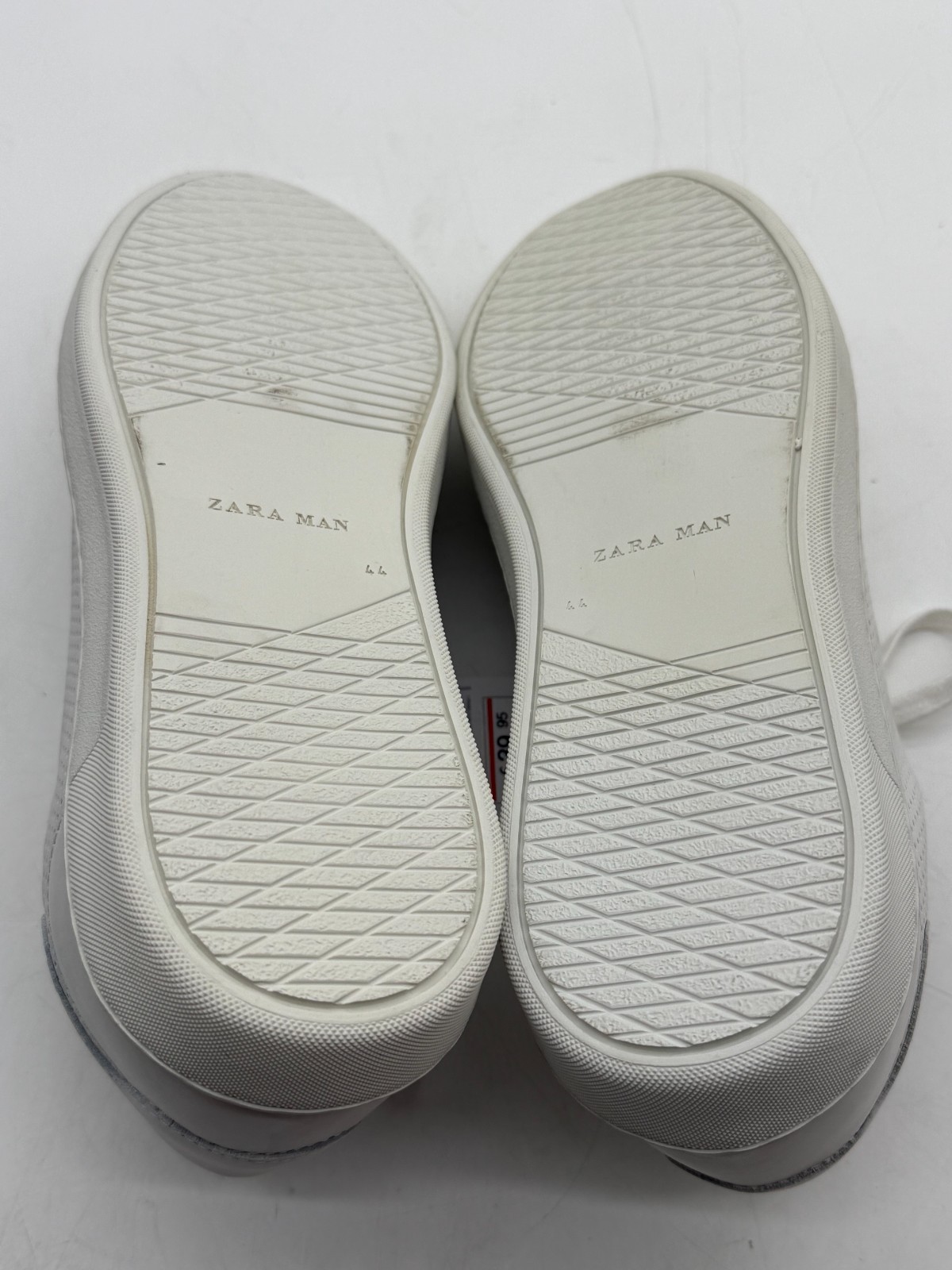 Zara Man White Perforated Leather Low Top Sneakers Size 11 EU 44 NWT Uniforme
