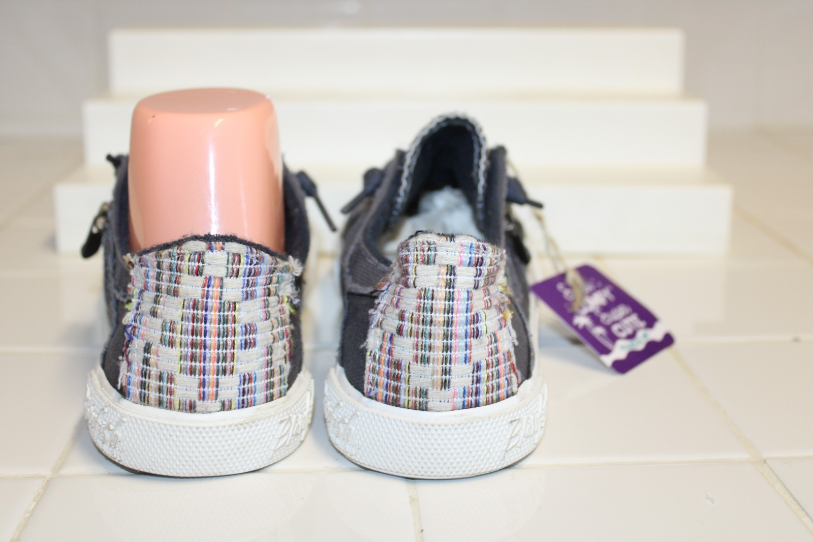 Blowfish® Gray Canvas Sneakers w/Black Diego Weave Super Foam Sock – Size 8