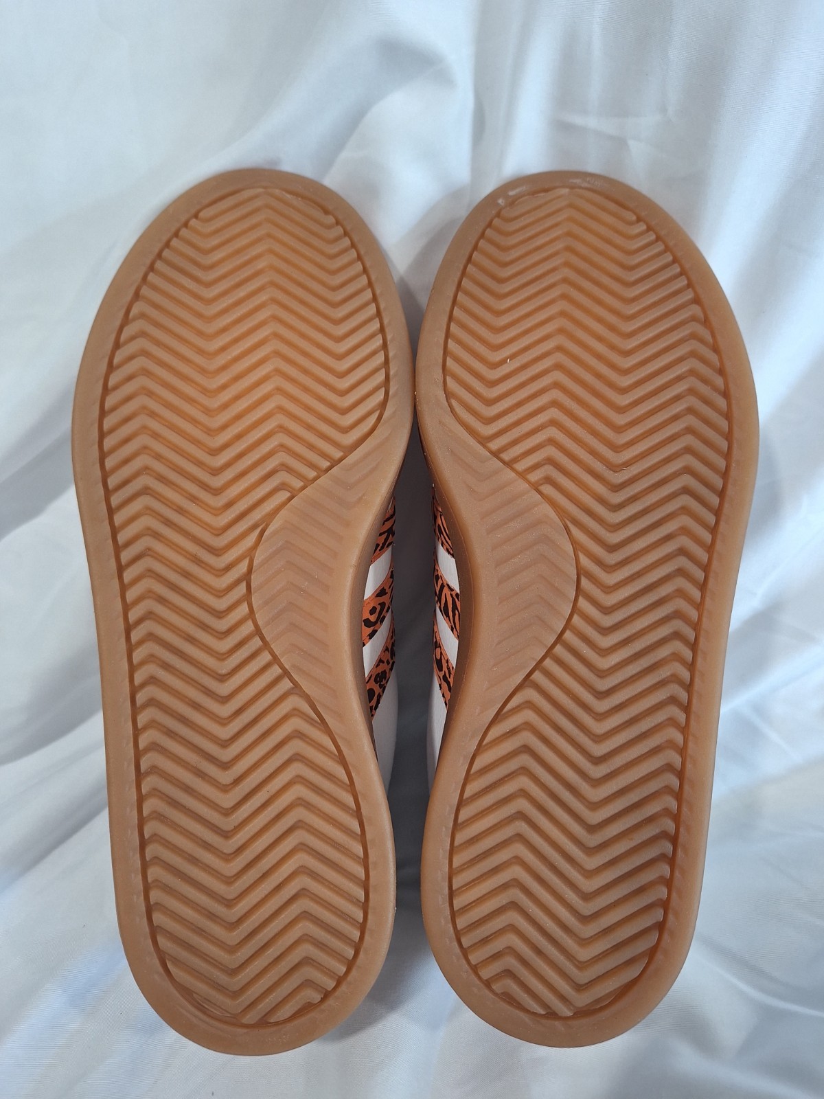 Adidas Grand Court Leopard Print Womens US Size 8 New With W/O tags Damaged Box
