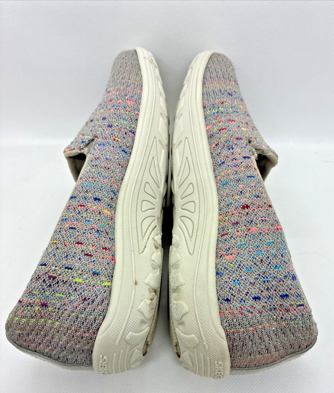 Skechers Slip on Casual Comfort Raggae Fest Wicker Sz 6 Beach Weekend Travel