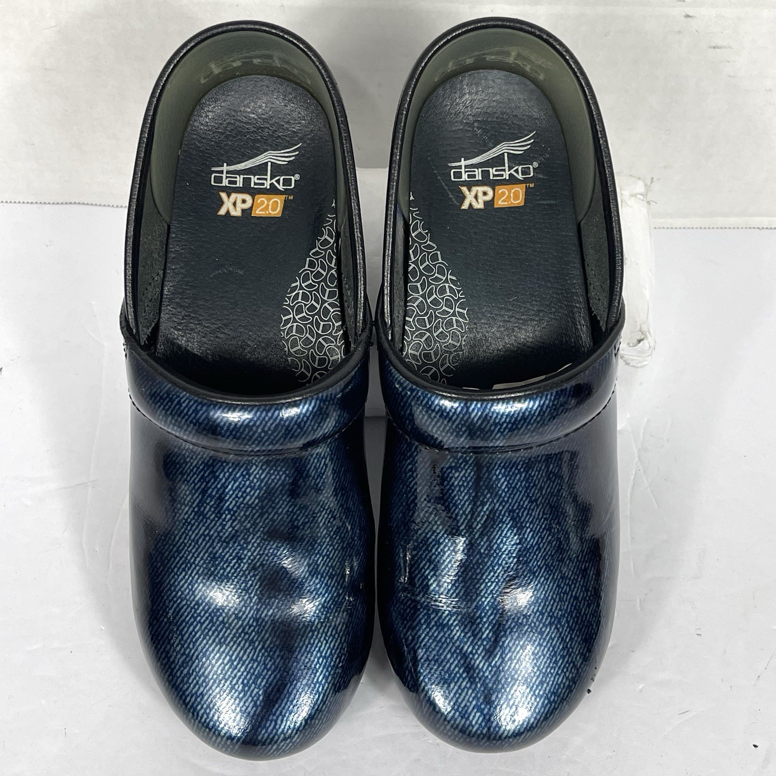 Dansko XP 2.0 Clog Womens 39 US 8.5 – 9 Blue Denim Patent Leather Nursing Shoes