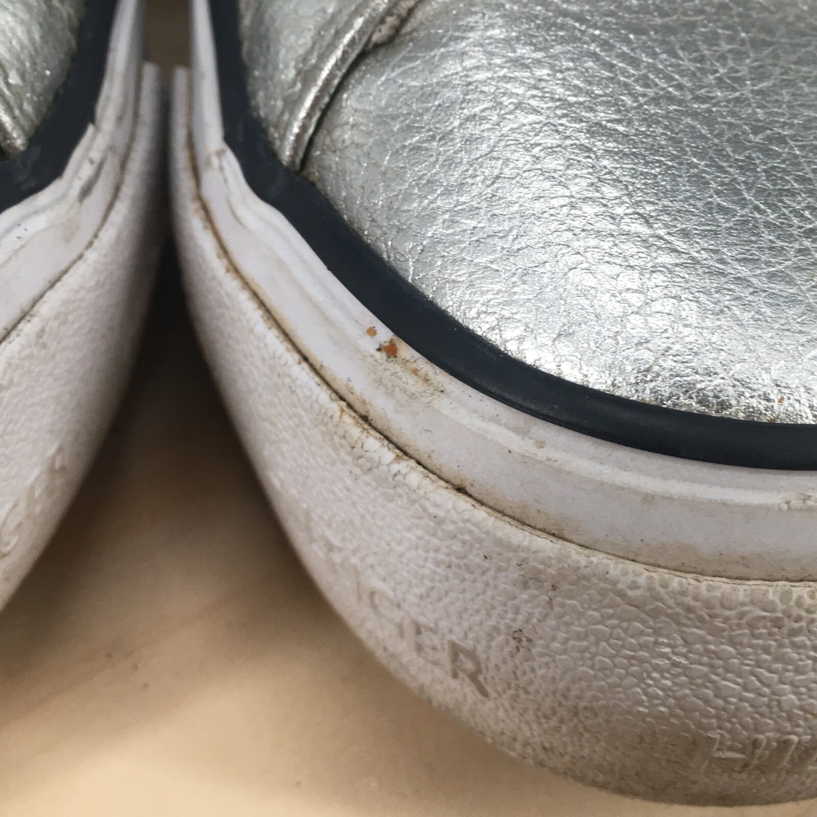 Tommy Hilfiger Shoes Womens 7.5M Helien Platform Sneakers Silver Lace Up Low Top