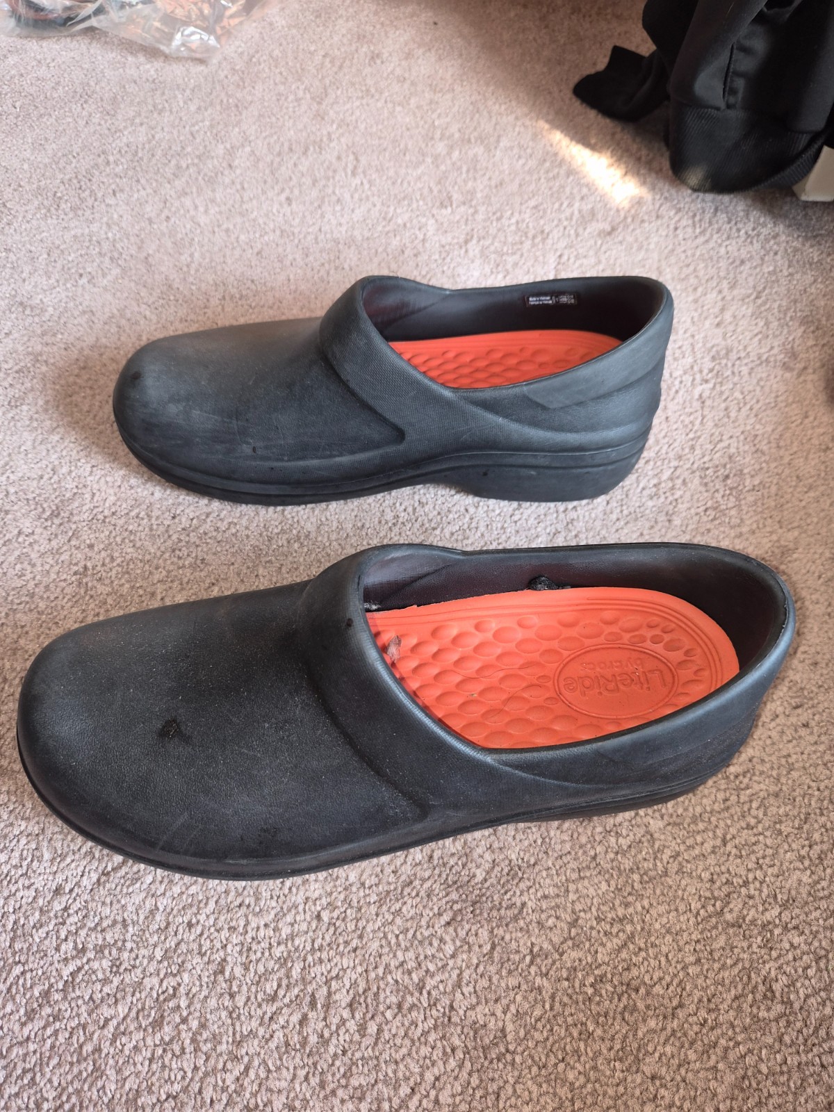 crocs literide womans W10 slip resistant