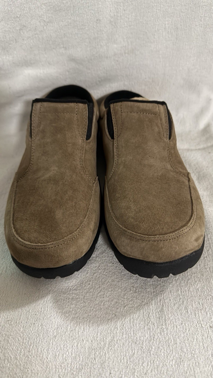 CABELAS Women’s Slip On Hiking/Walking Tan Suede Shoe 8M 84-1123 NWOB