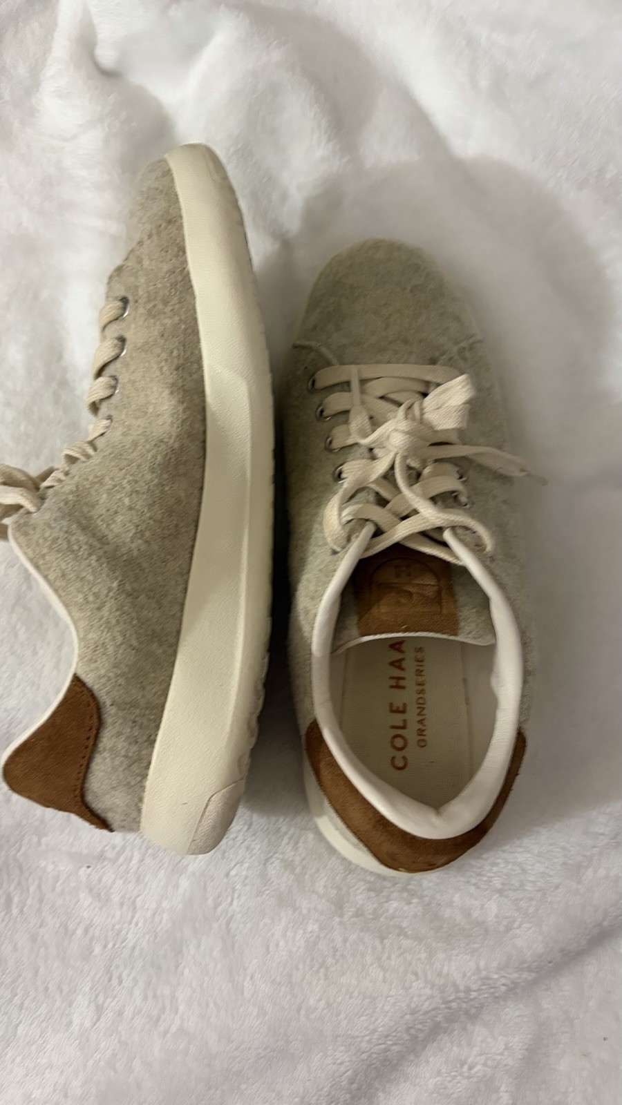 Cole Haan GrandSeries women’s Low Top Gray White Brown Lace-Up Sneaker W24572