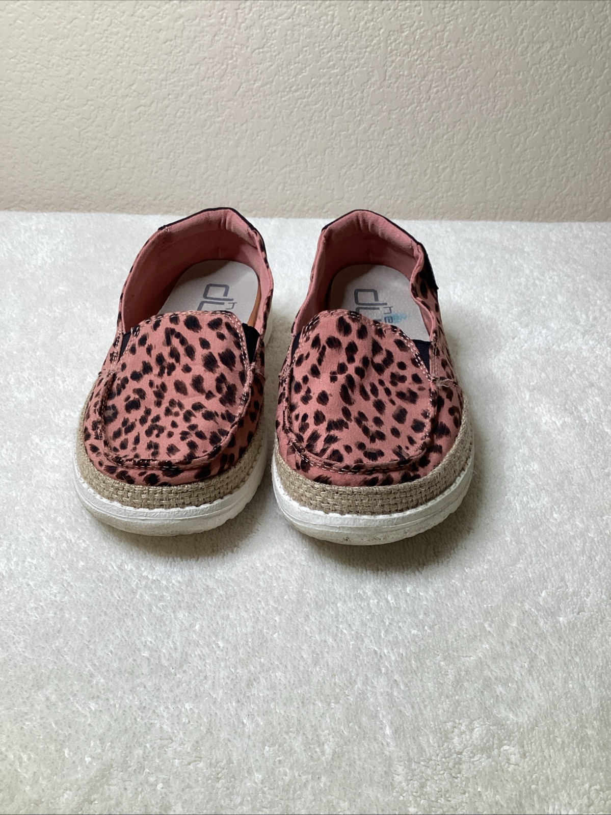 Hey Dude Lena Leopard Rose Loafer Shoe, Women 6, Pink Spotted Twine Rope