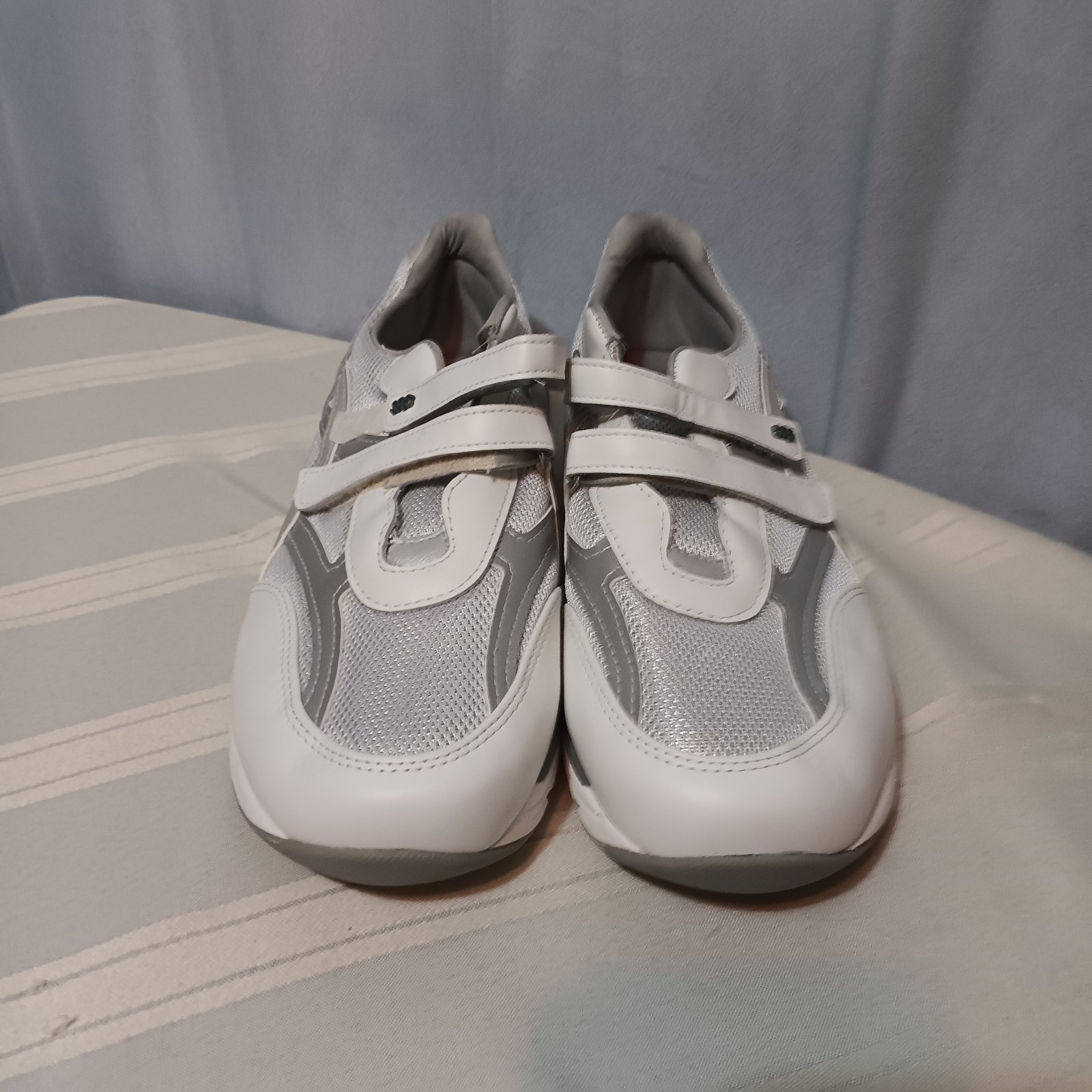 SAS TMV Shoes Women’s Size 10M White Leather Walking Adjustable Strap