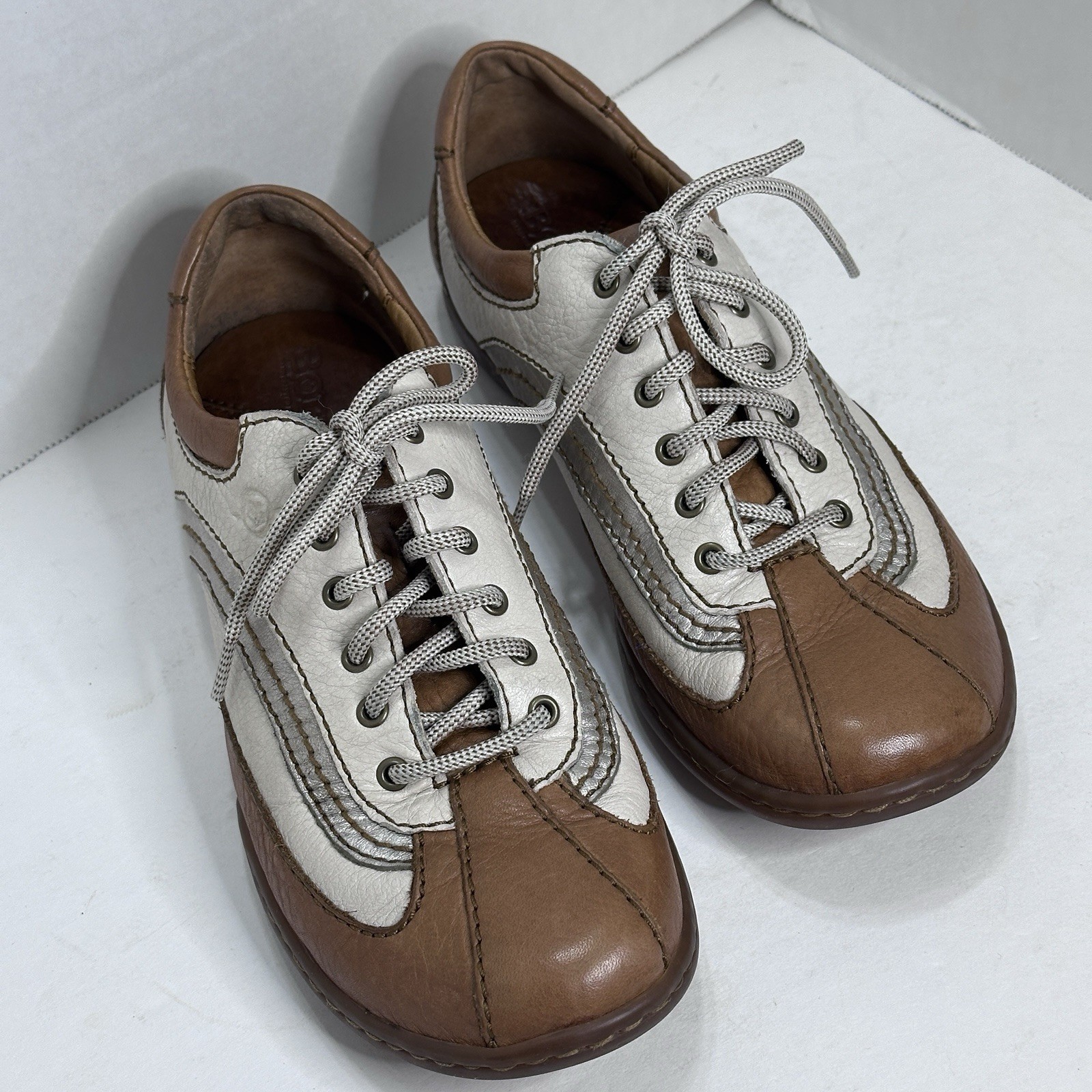 Born Shoes Womens Size 7.5 Palmera Golf Low Top Sneakers Lace Up Brown Leather