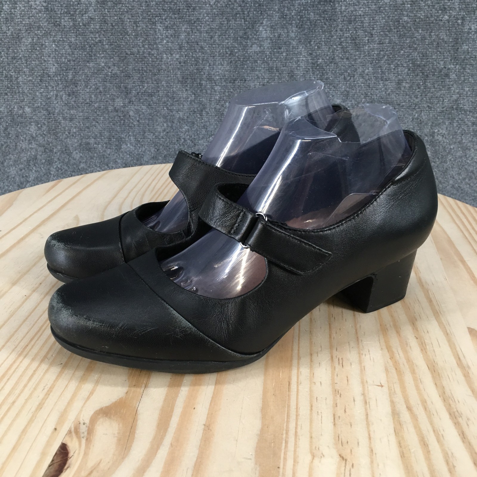 Unstructured By Clarks Shoes Womens 8.5 Wide Mary Jane Black Almond Toe Block