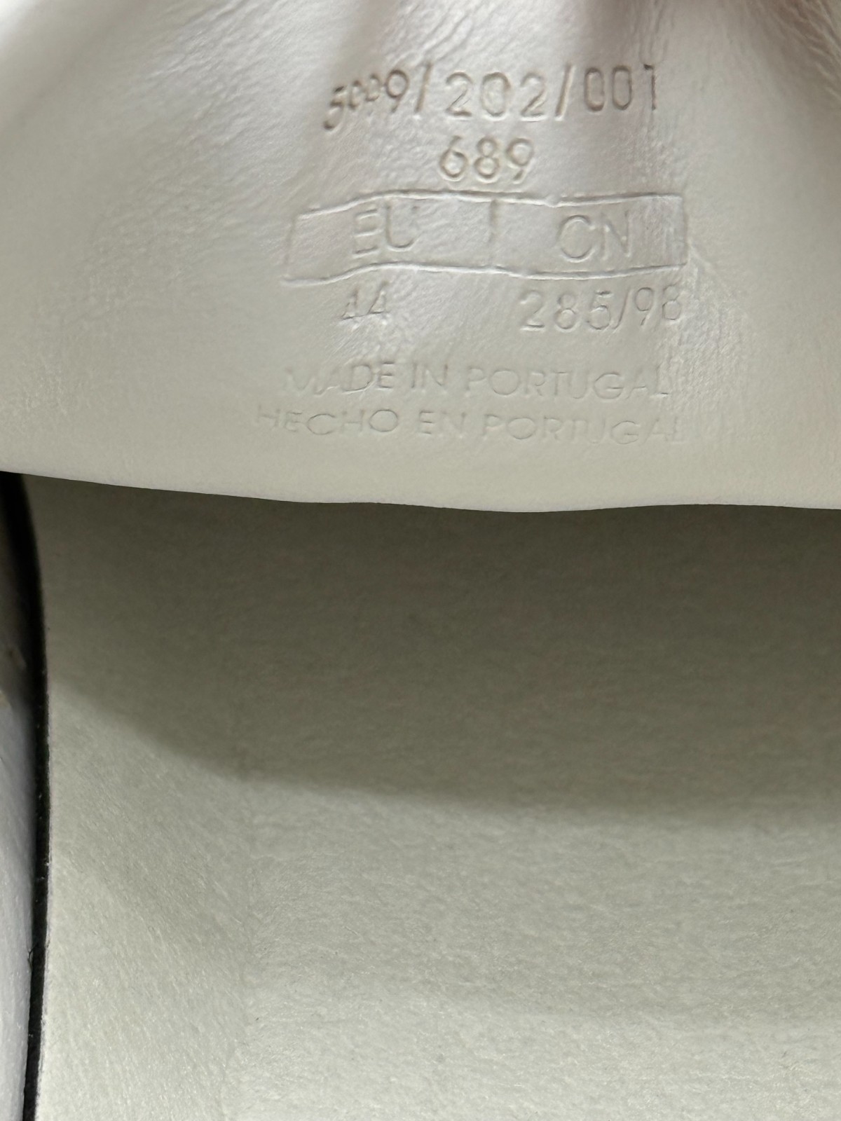 Zara Man White Perforated Leather Low Top Sneakers Size 11 EU 44 NWT Uniforme