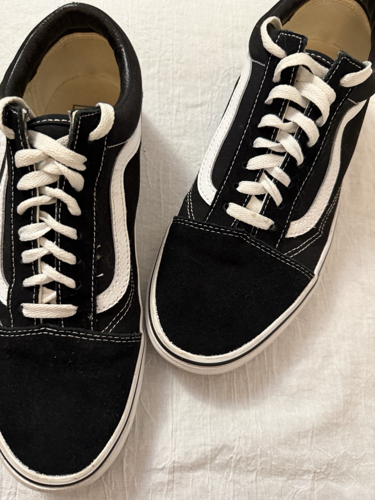 Vans Old Skool Black With White Stripe unisex Size 10 US