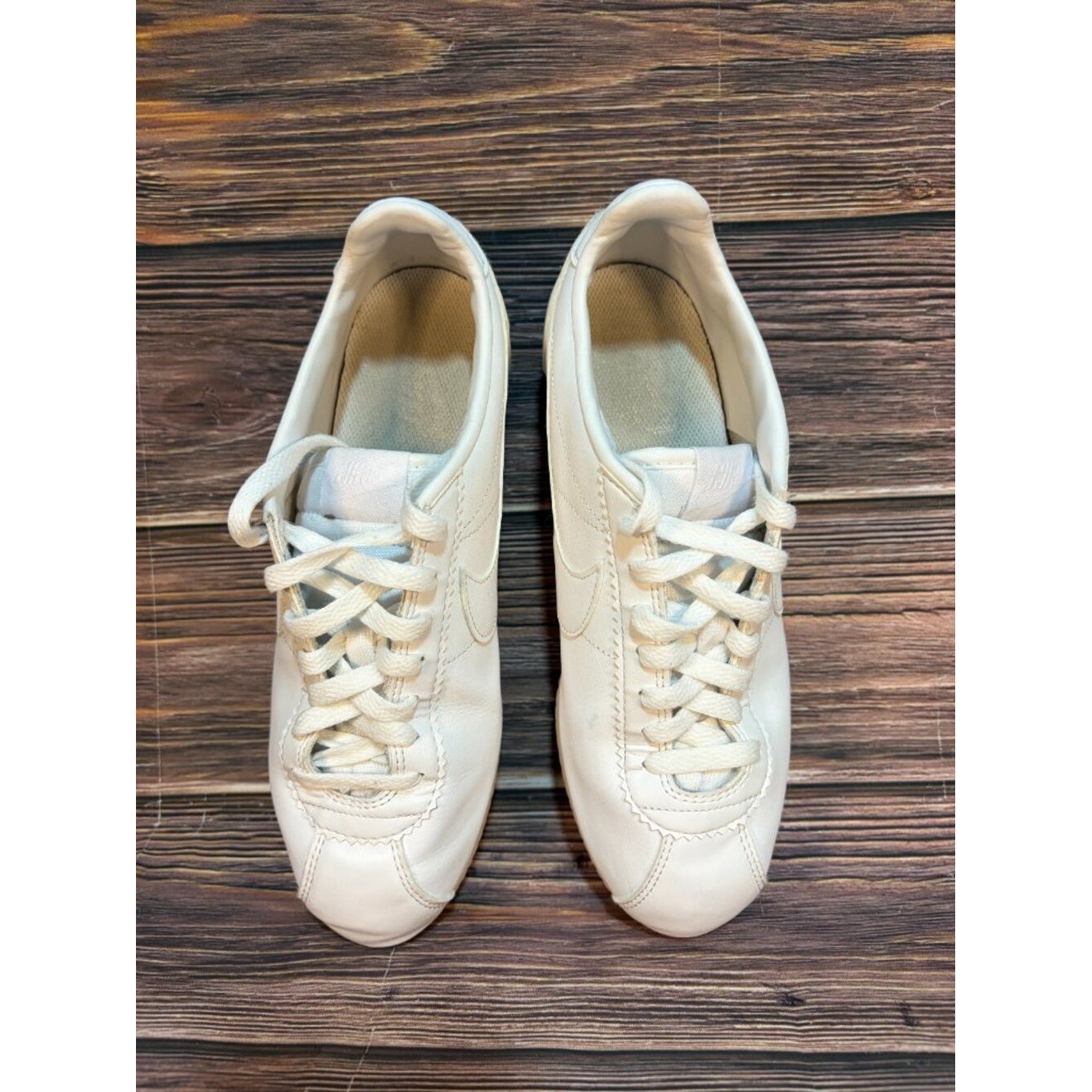 Nike Classic Cortez Triple White Leather Women’s Sneakers Size 8.5