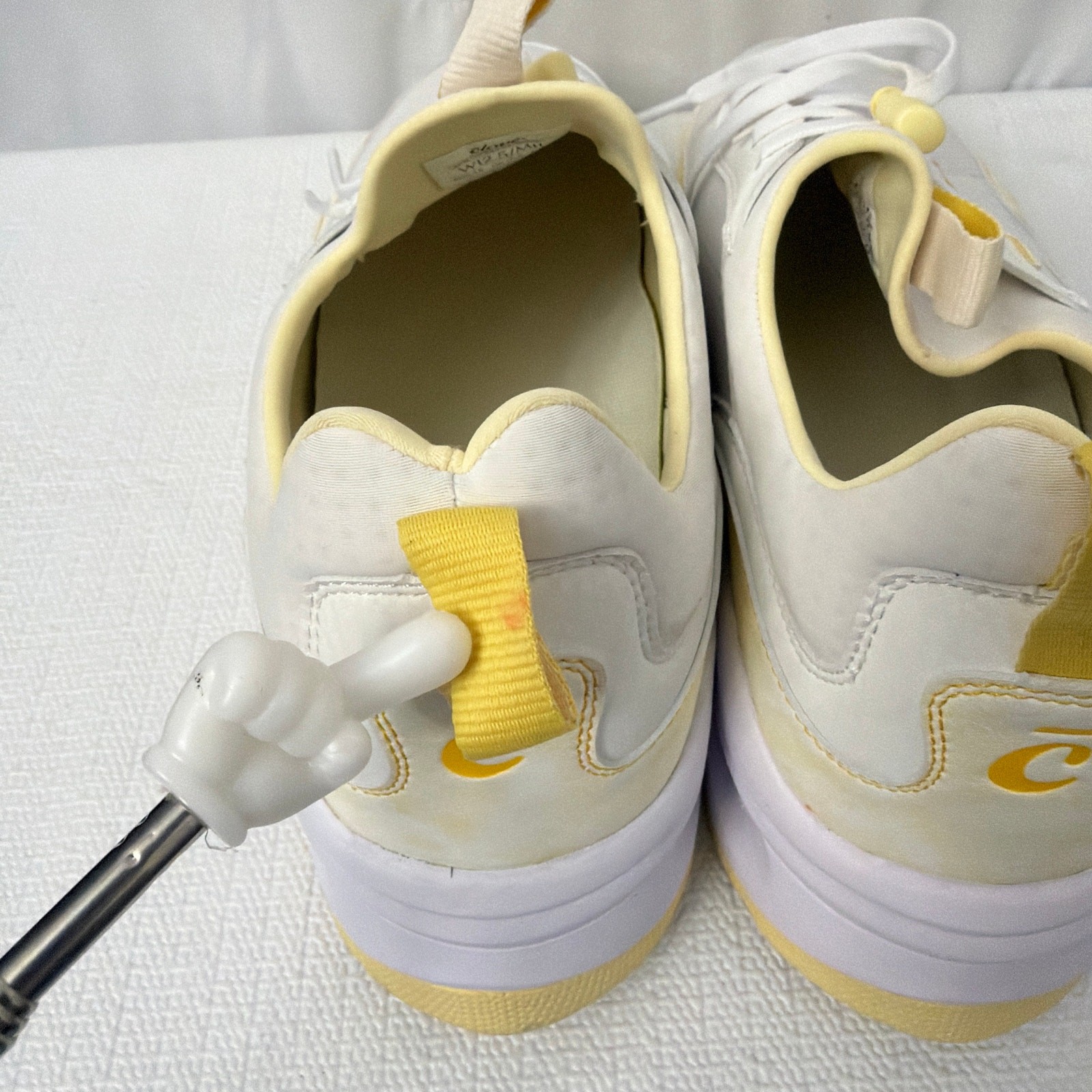 Clove Strada Shoes Womens 12.5 Butter Yellow Slip Resistant Nursing Land O Lakes