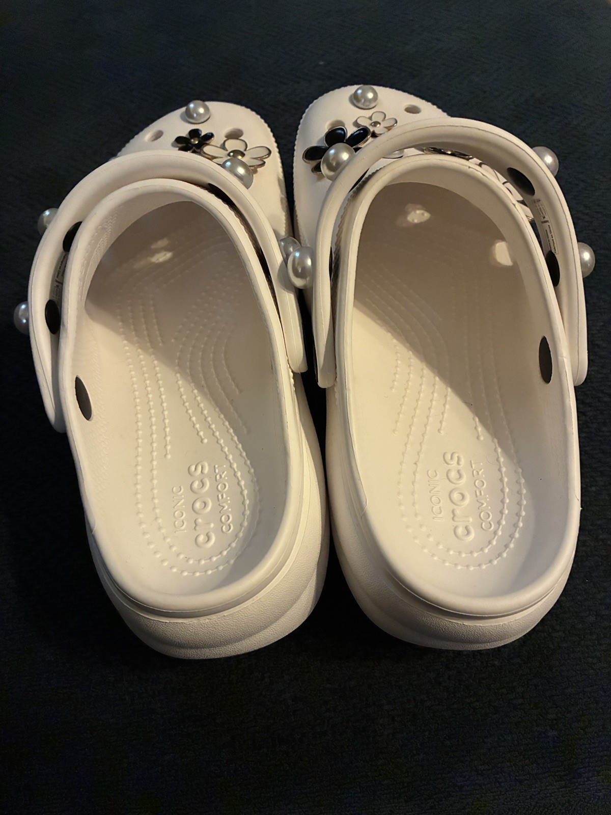 Crocs Classic Platform Clogs White Pearl W6 W/ 22 Custom Pearl Daisy Jibbitz